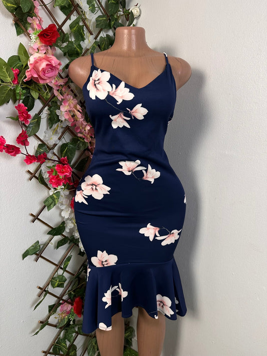 Robe élégante à fine bretelle à ourlet - Perluna Store
