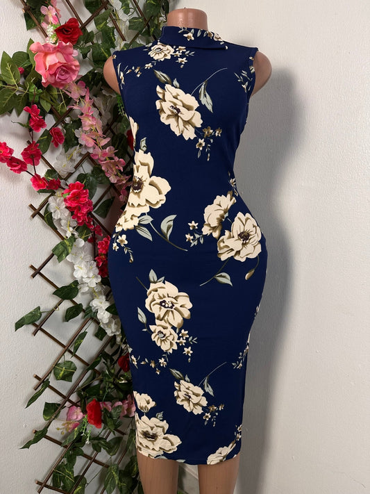 Robe moulante mi longue sans manche a colle remonté - Perluna Store