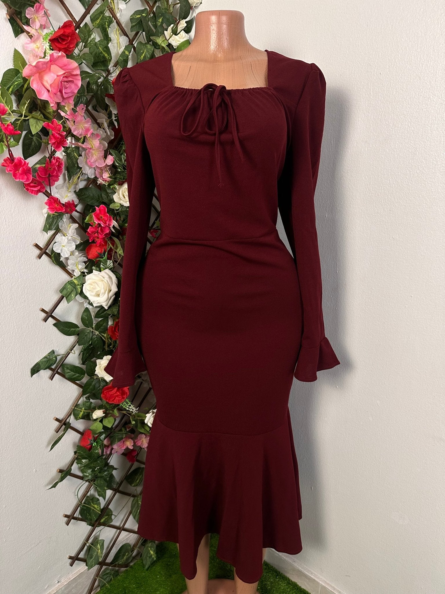 Robe longue colle carré manche longue évasée - Perluna Store