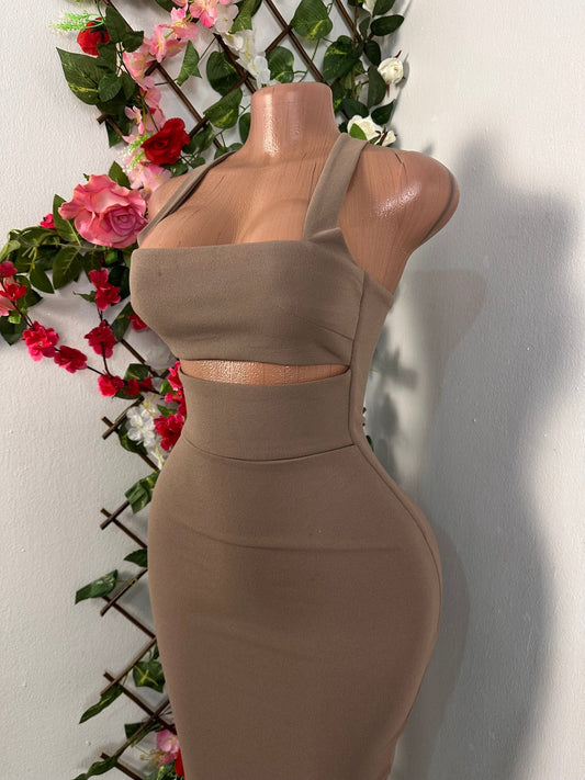Robe moulante a bretelle mi longue - Perluna Store