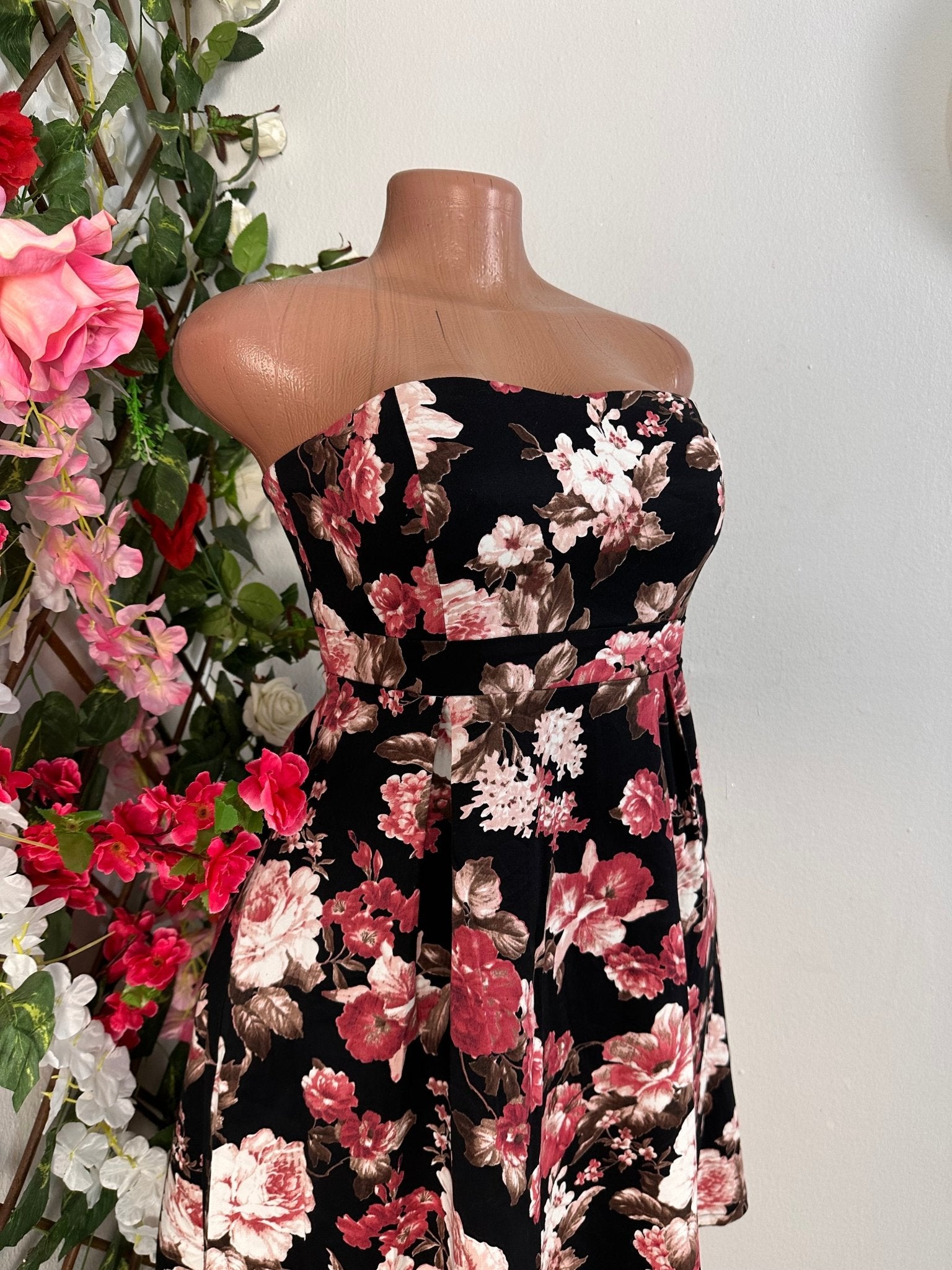 Robe bustier courte évasée - Perluna Store