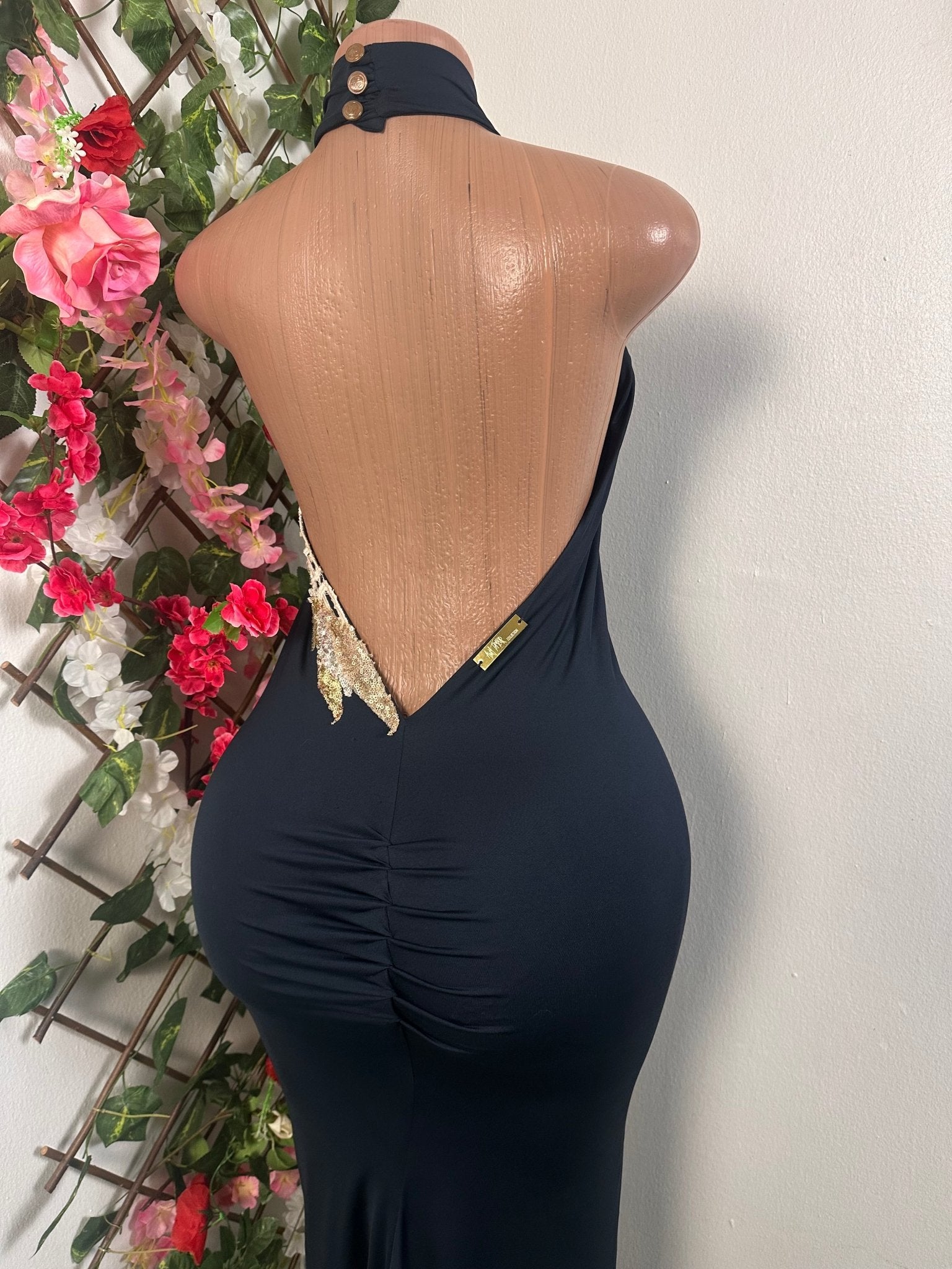 Robe élégante a colle remonté sans manche dos nue et fente arrière - Perluna Store