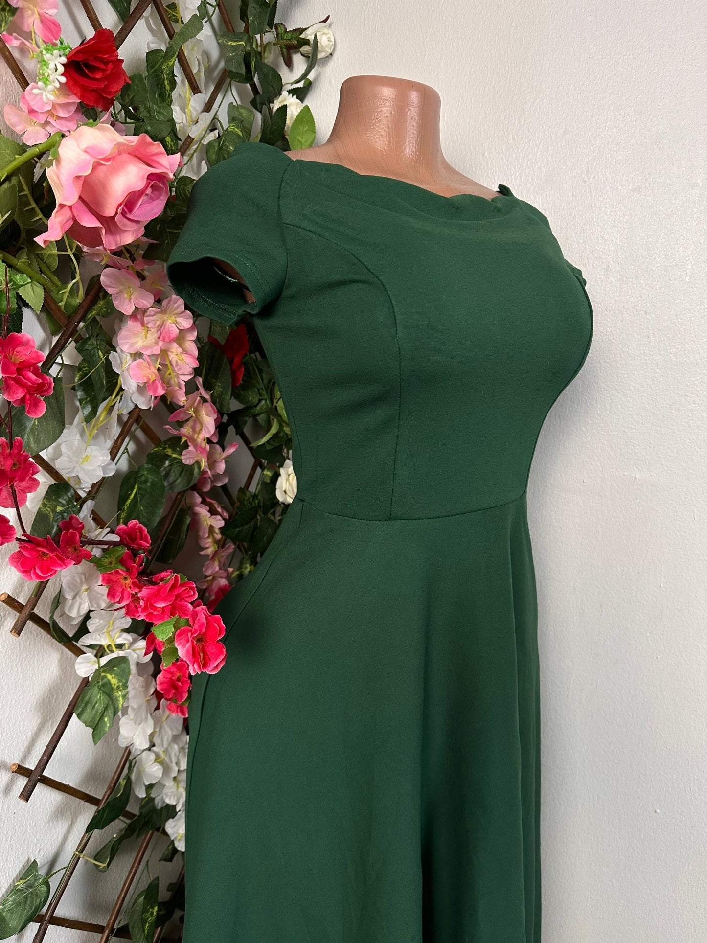 Robe mi longue évasée mini manche décolleté ondulé - Perluna Store