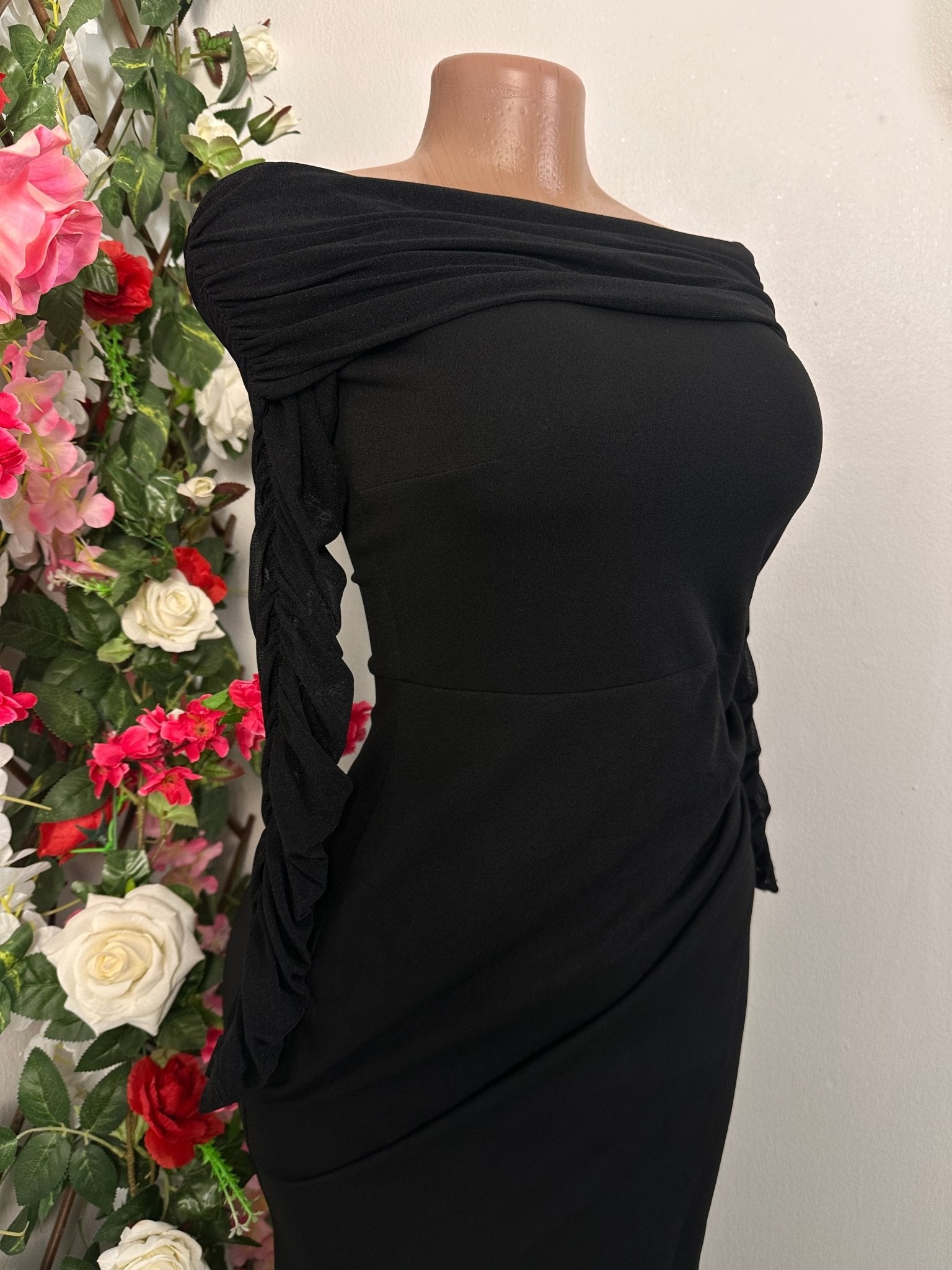 Robe élégante moulante longue manche en voile décolleté bardeau - Perluna Store
