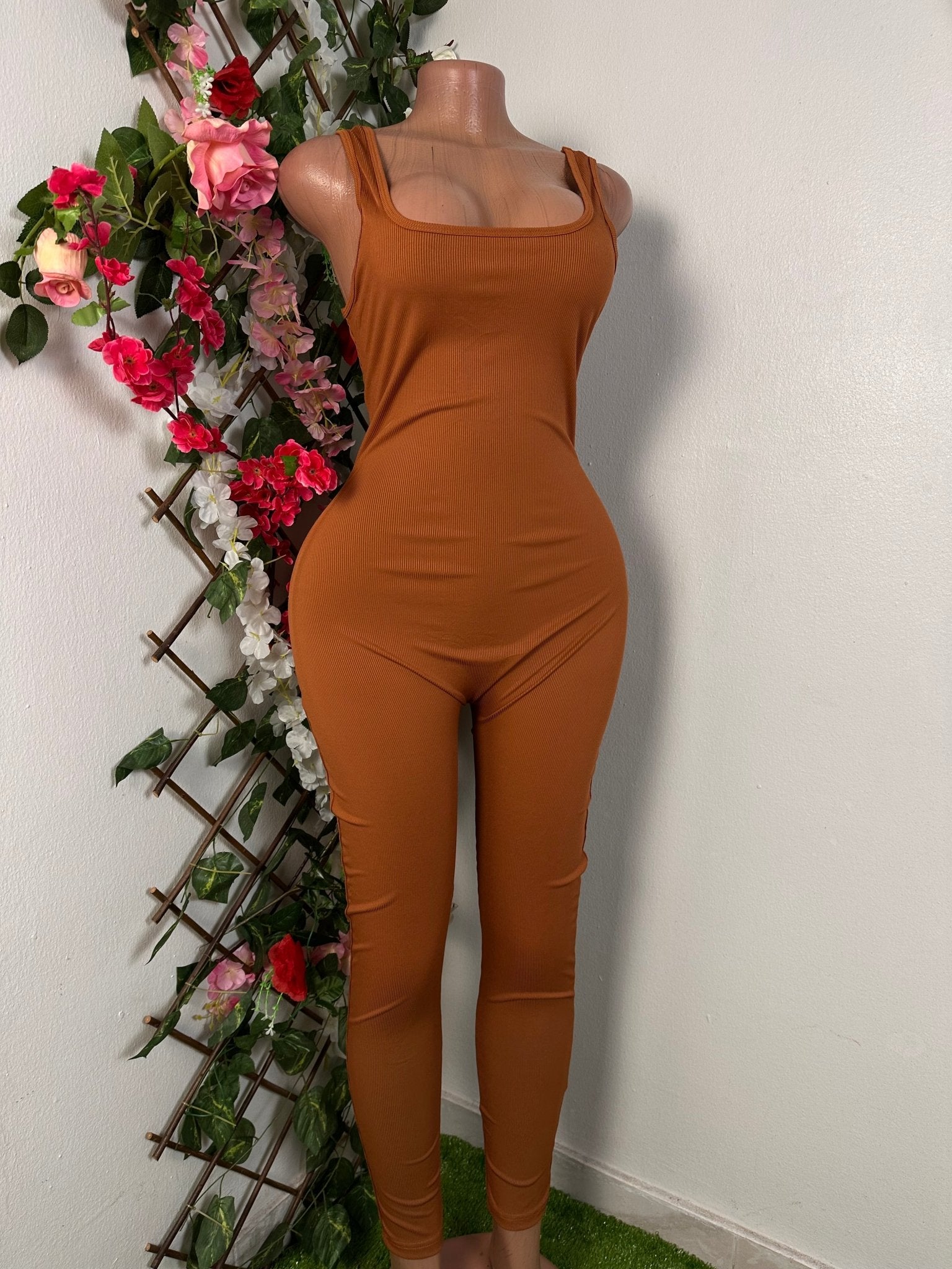 Combinaison moulante à bretelle avec colle en U - Perluna Store