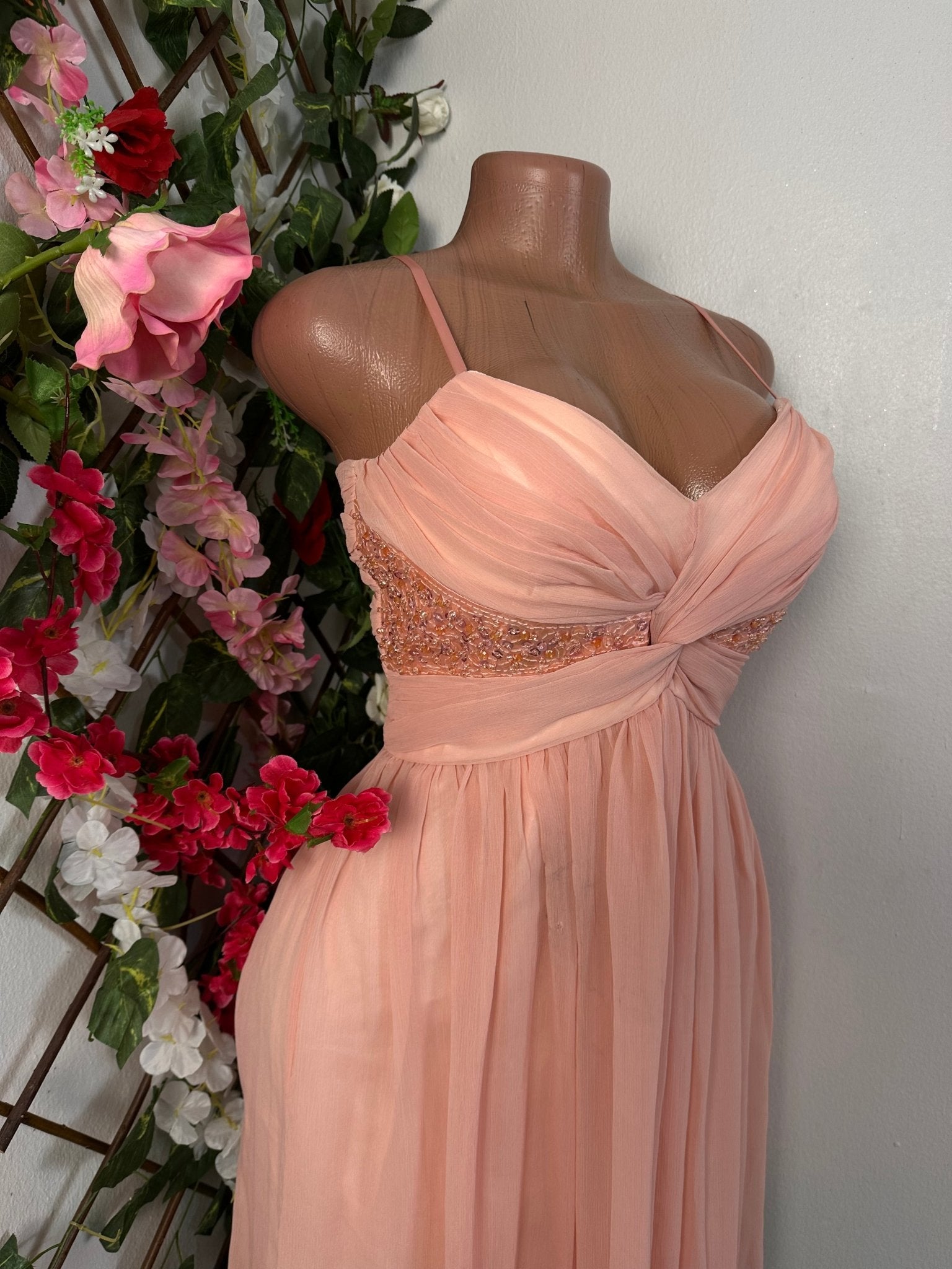 Robe élégante courte à fine bretelle en voile - Perluna Store