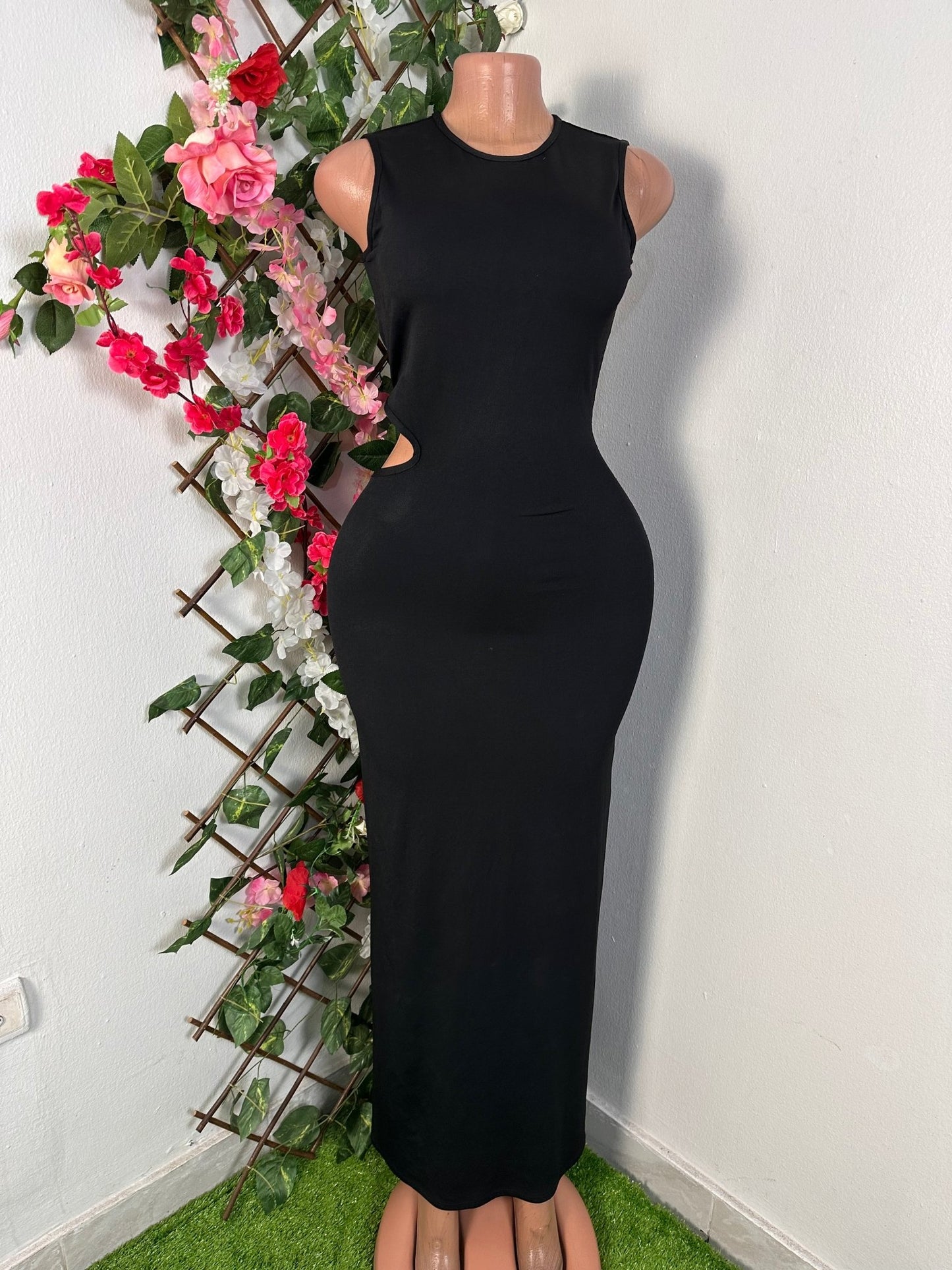 Robe longue moulante sans manche à cote droit dénudé - Perluna Store