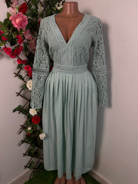 Robe longue en dentelle plissé manche longue - Perluna Store