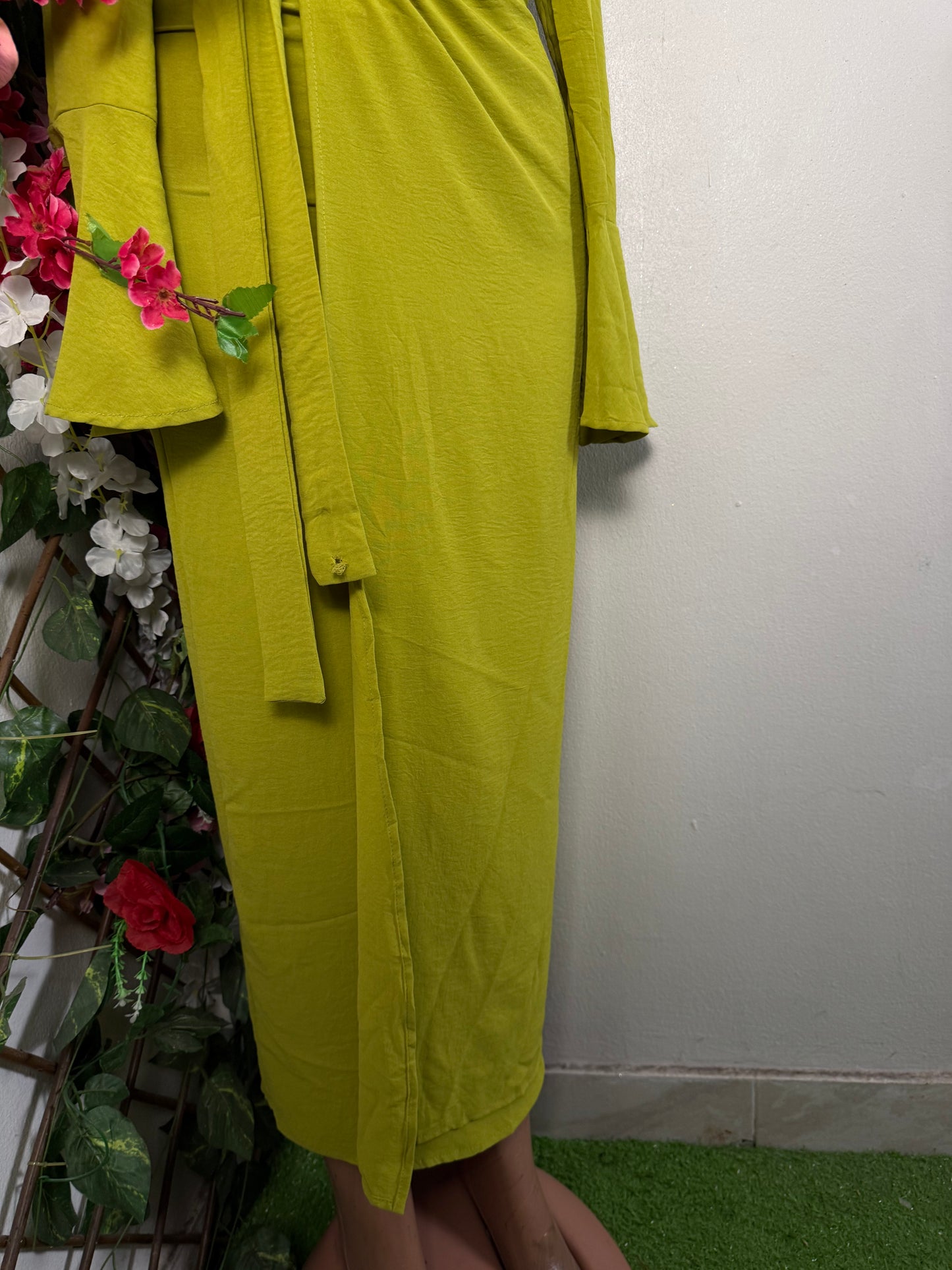 Robe longue manche longue volant