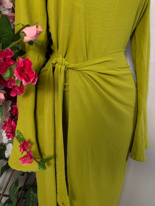 Robe longue manche longue volant