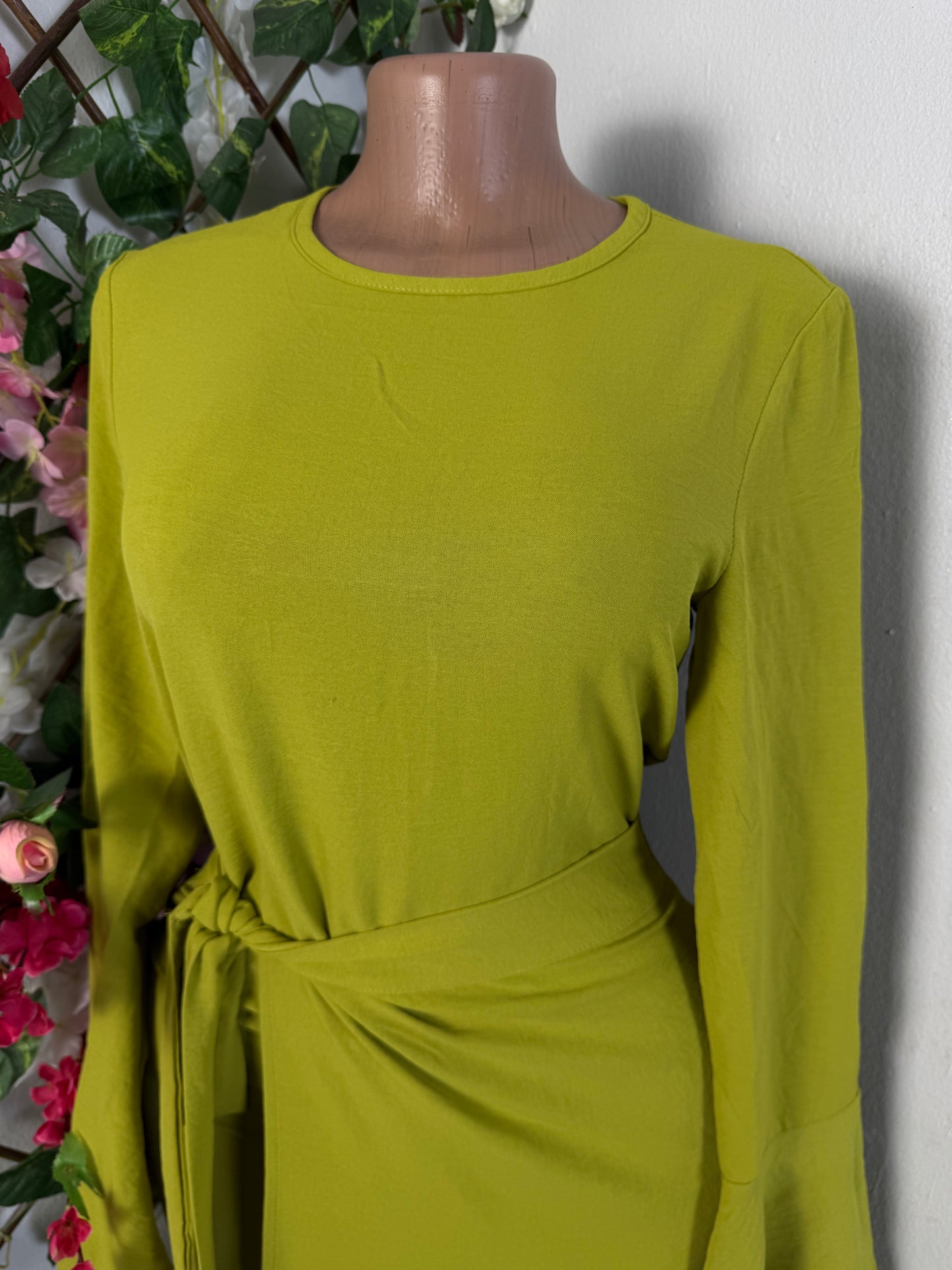Robe longue manche longue volant