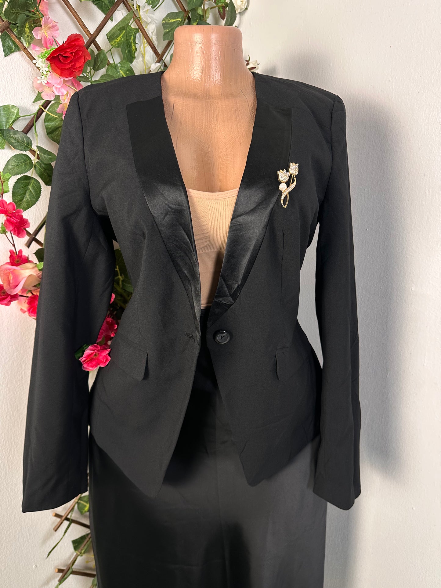 Veste blaze pour femme couleur noire colle smoking