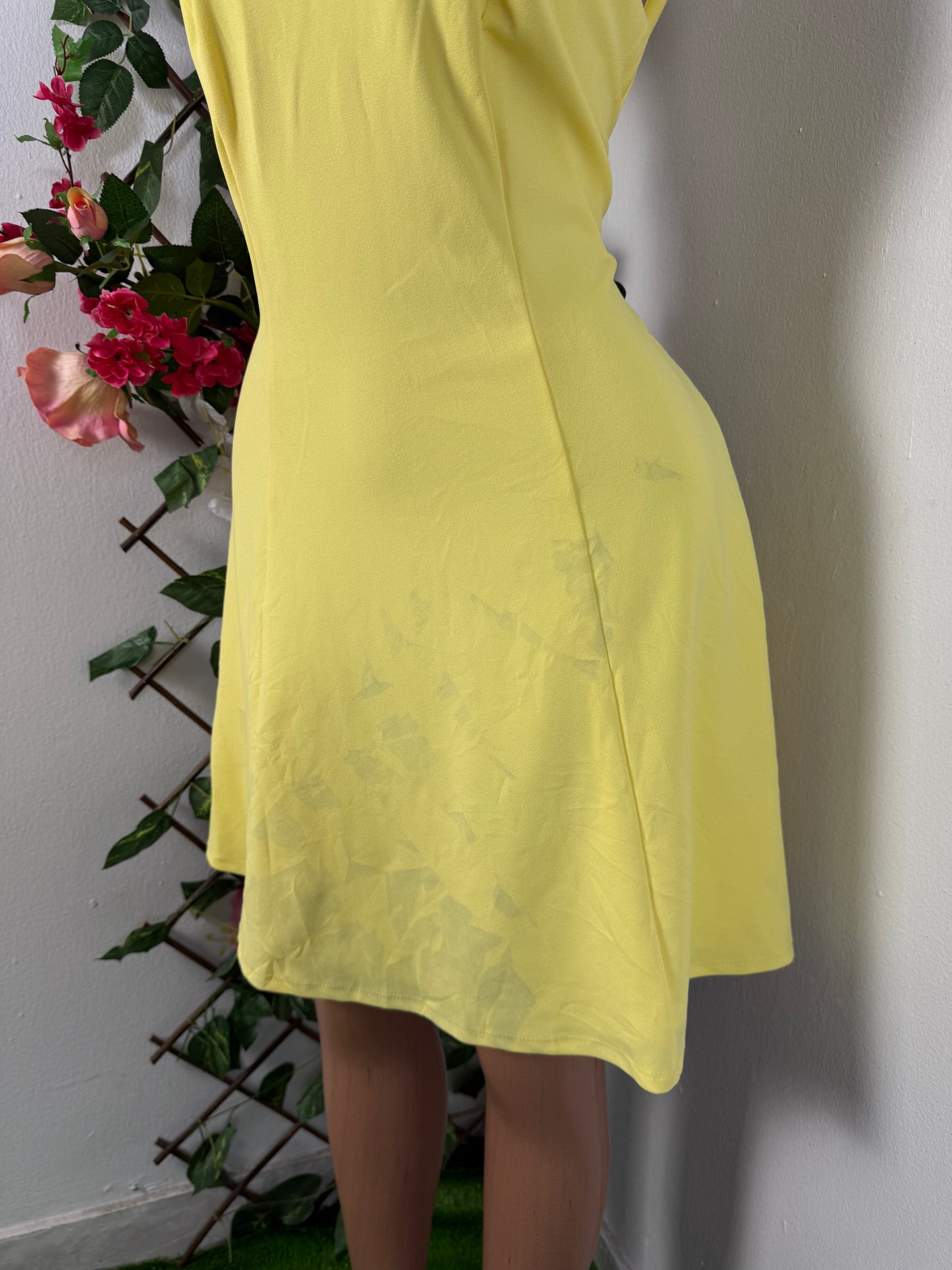 Robe évasée mi longue sans manche