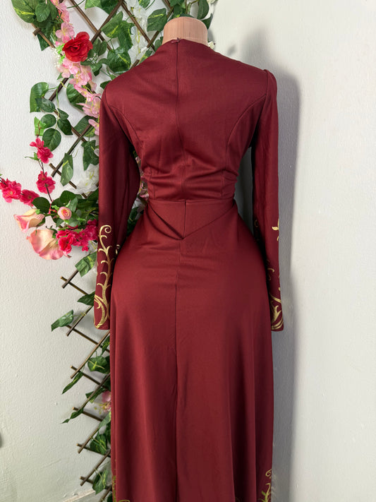 Robe longue a manche longue imprime flamme dore