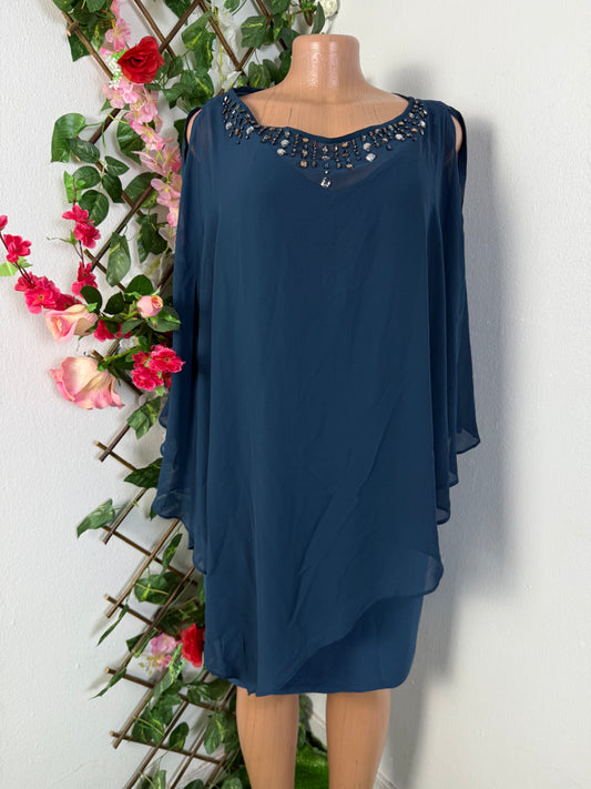 Robe mi longue voilée sans manche