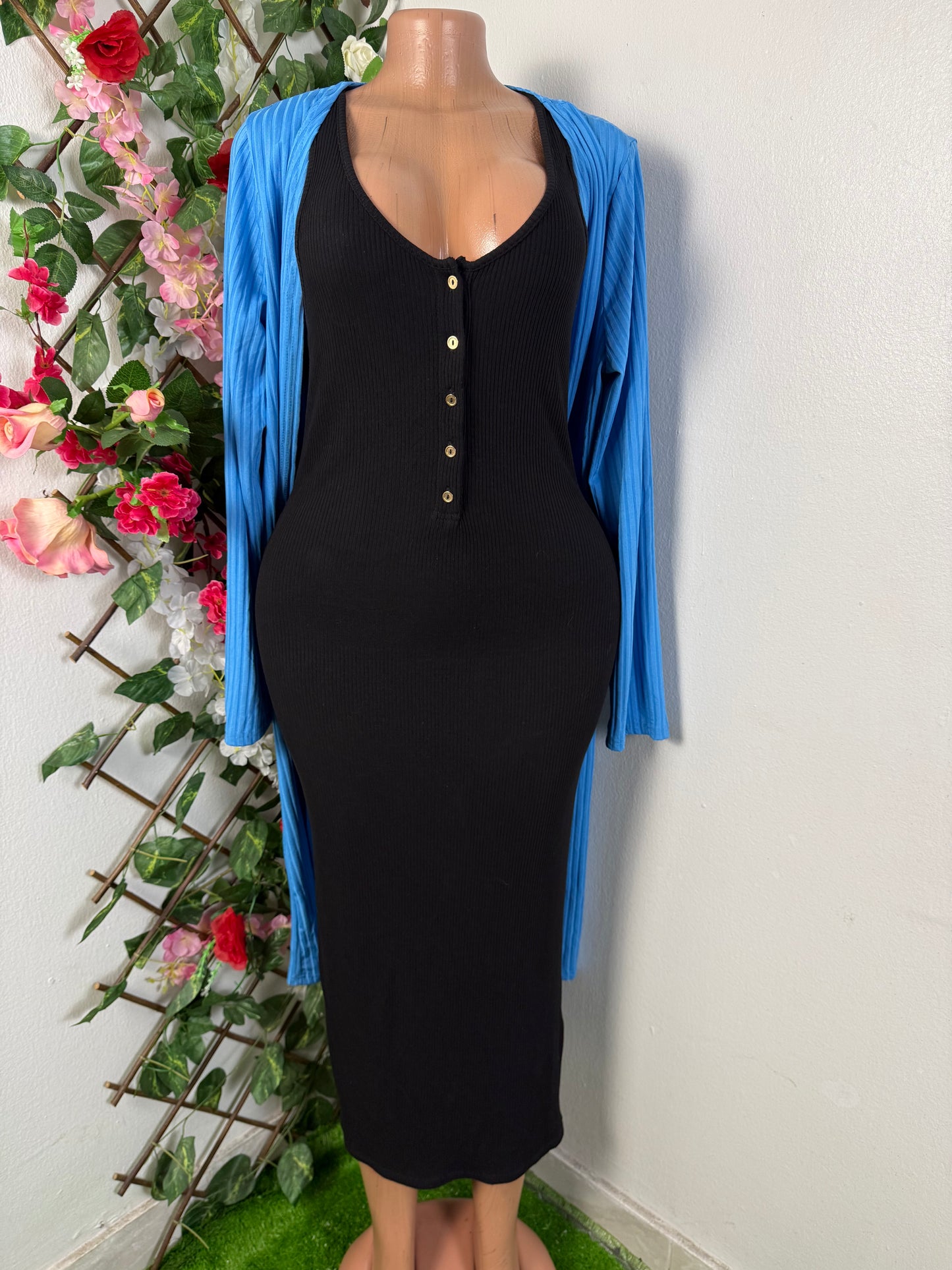Robe moulante a bretelle avec par-dessus a manche longue