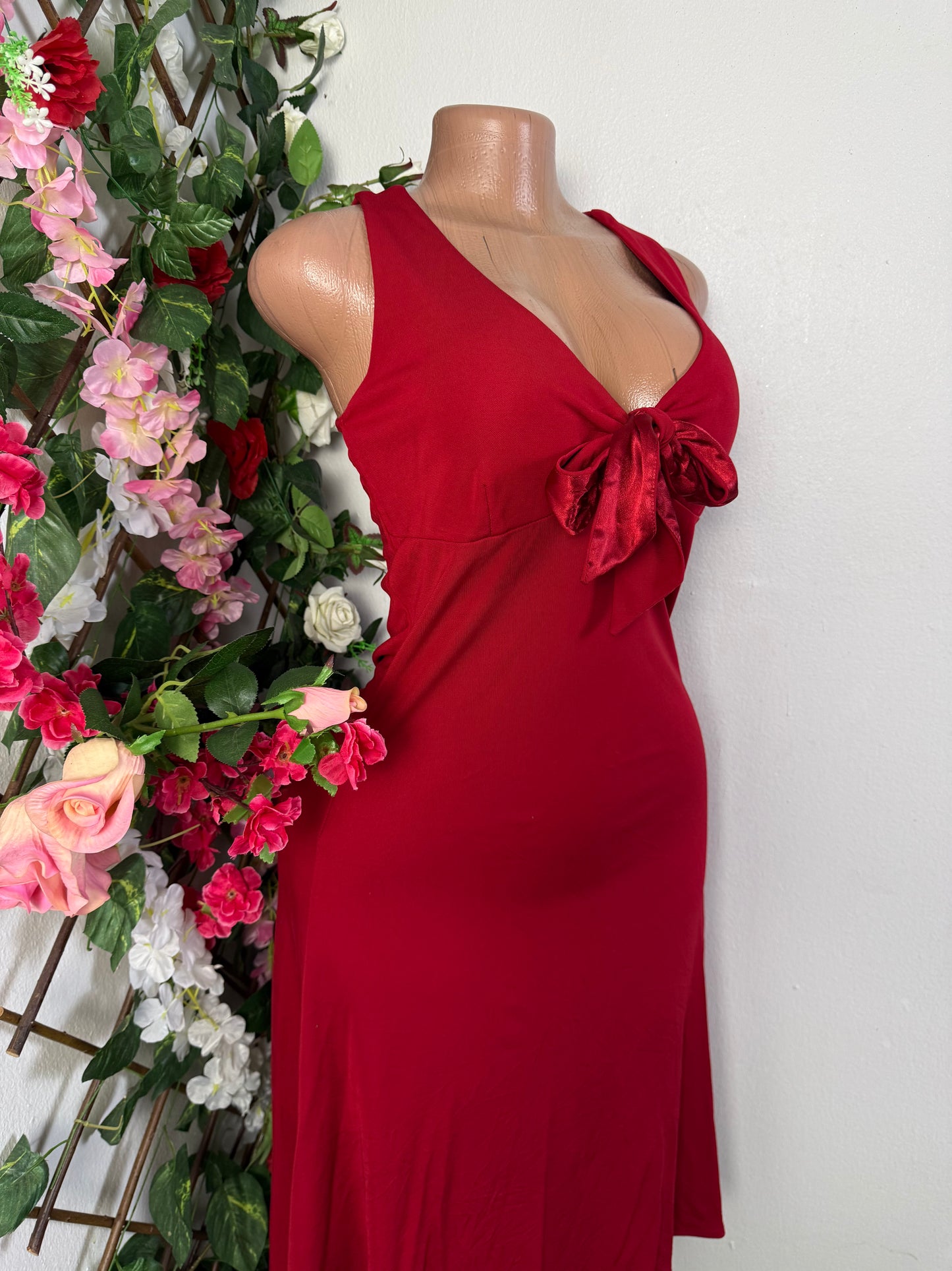 Robe mi longue sans manche a noeud