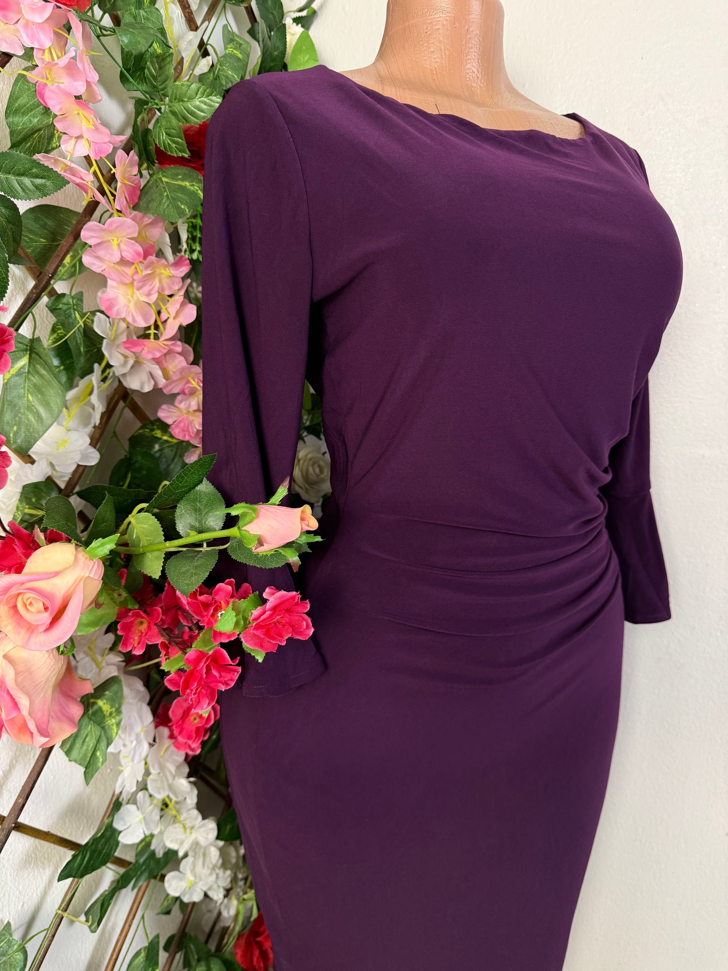 Robe mi longue a manche longue décolleté halter