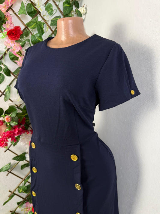 Robe mi longue a bouton manche courte
