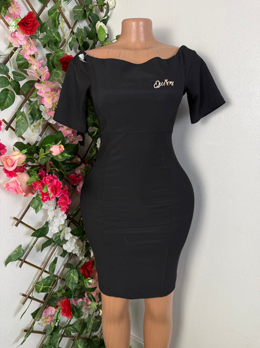 Robe moulante courte décolleté bateau