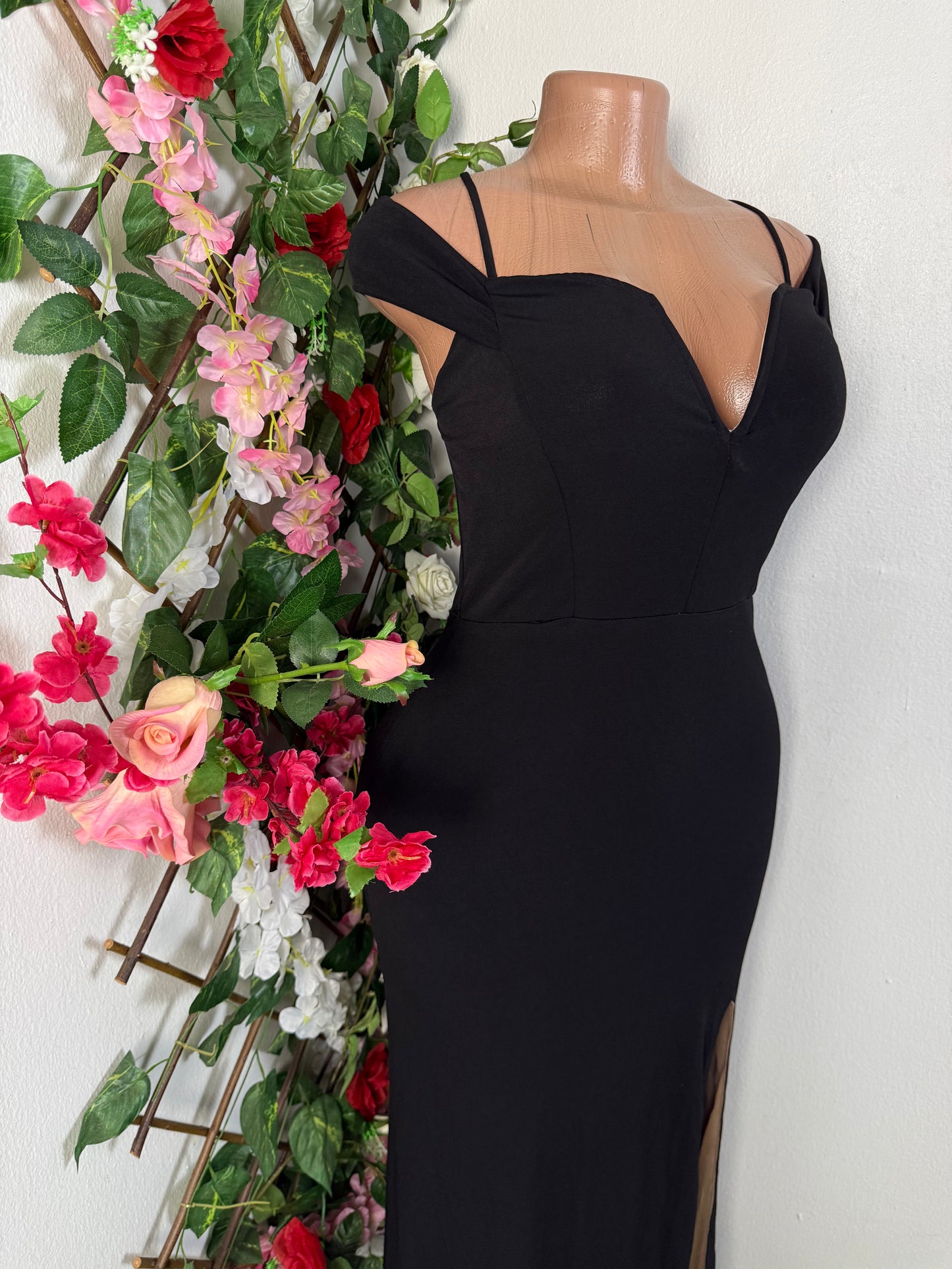 Robe longue moulante decollete bardeau