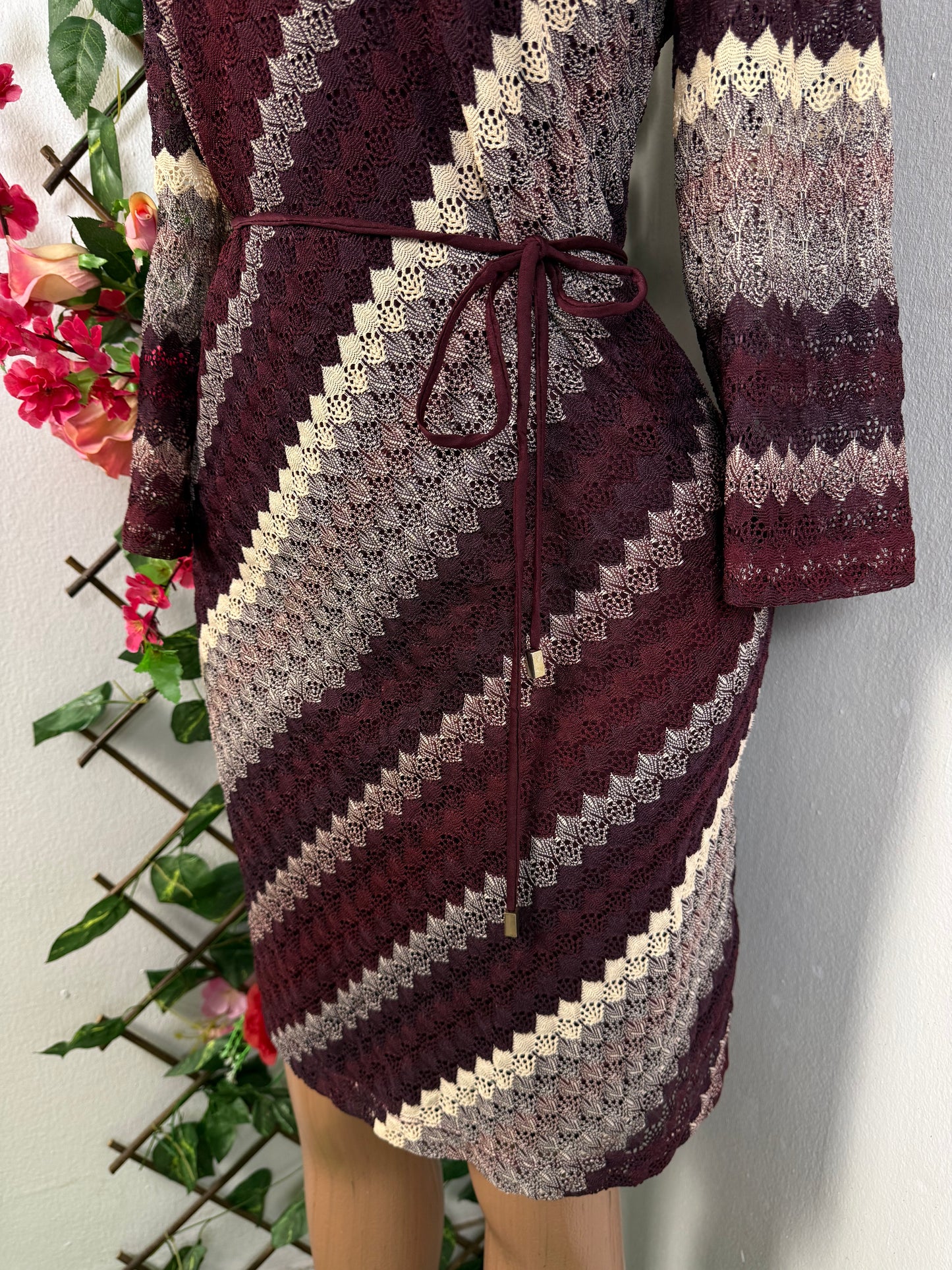 Robe dentelle moulante : allure élégante et sensuelle - Perluna Store - kinshasa