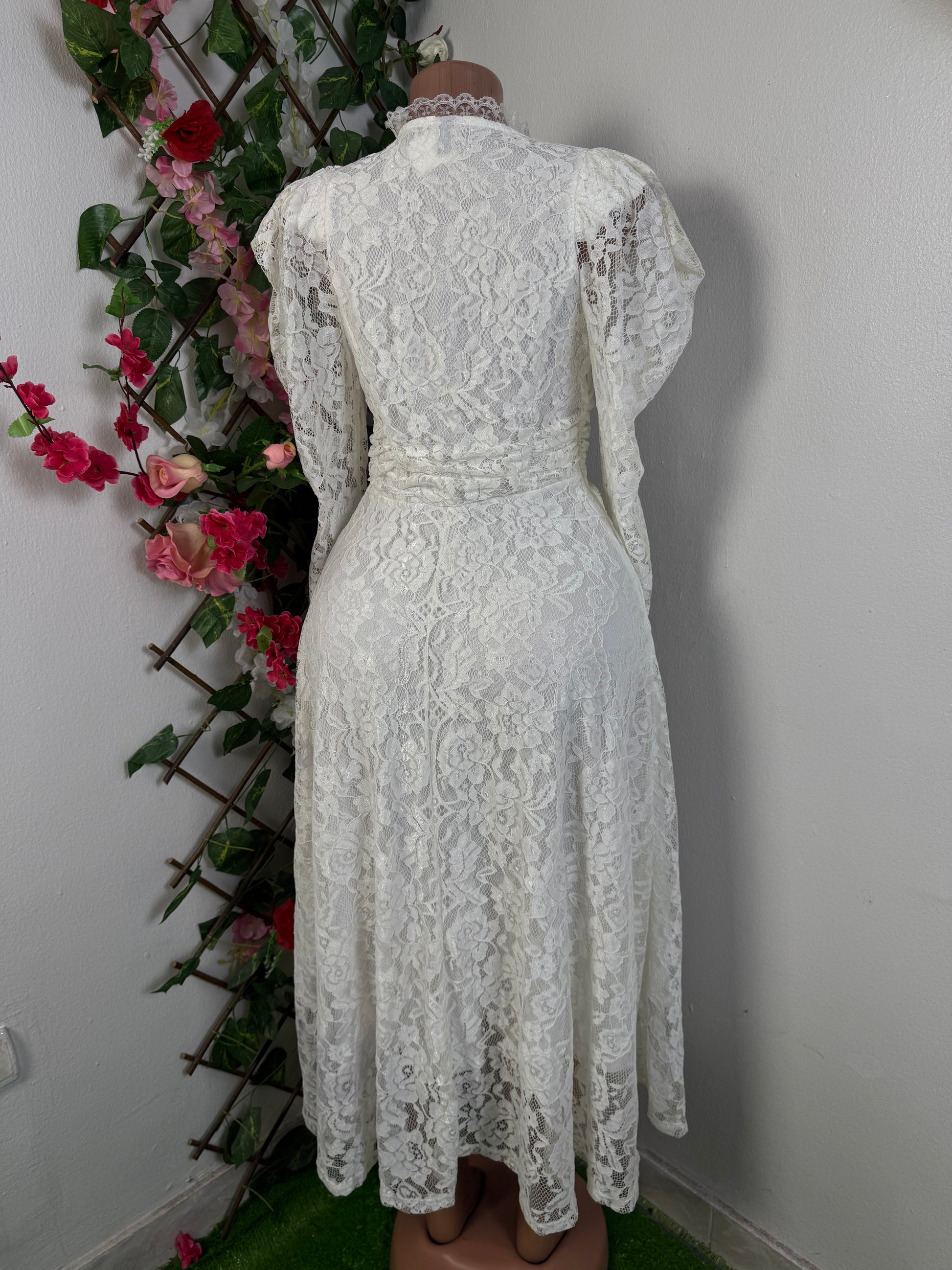 Robe longue en dentelle manche longue - Perluna Store - kinshasa