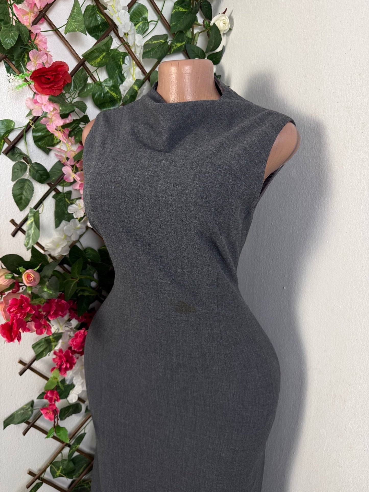 obe élégante colle haut sans manches  - Perluna Store - kinshasa