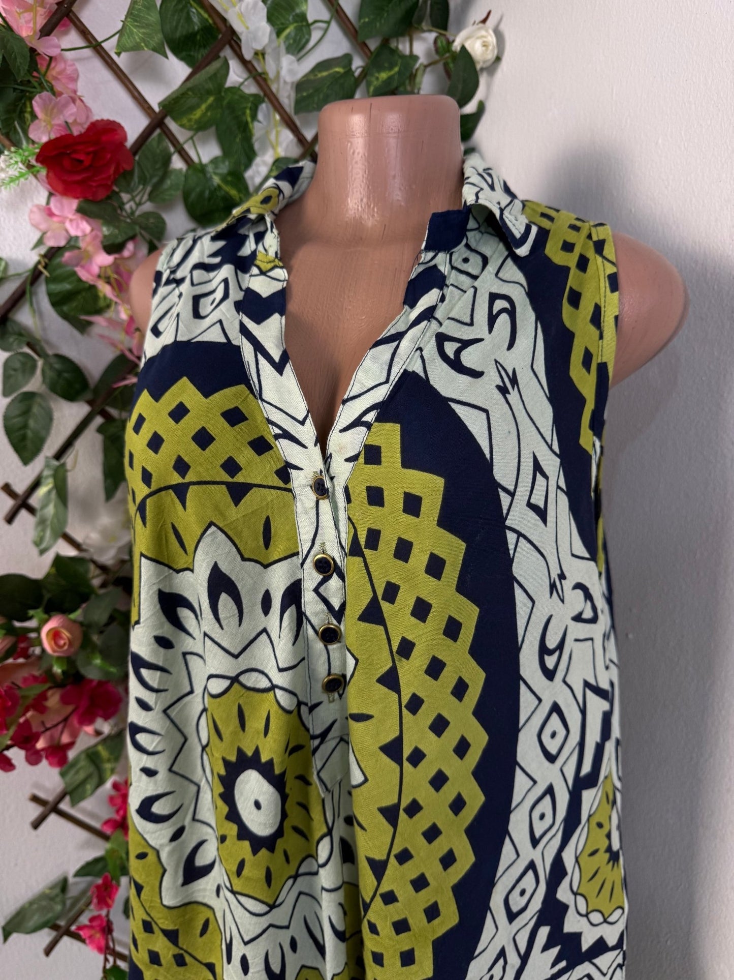 Robe a imprimer colle chemise sans manche - Perluna Store - kinshasa