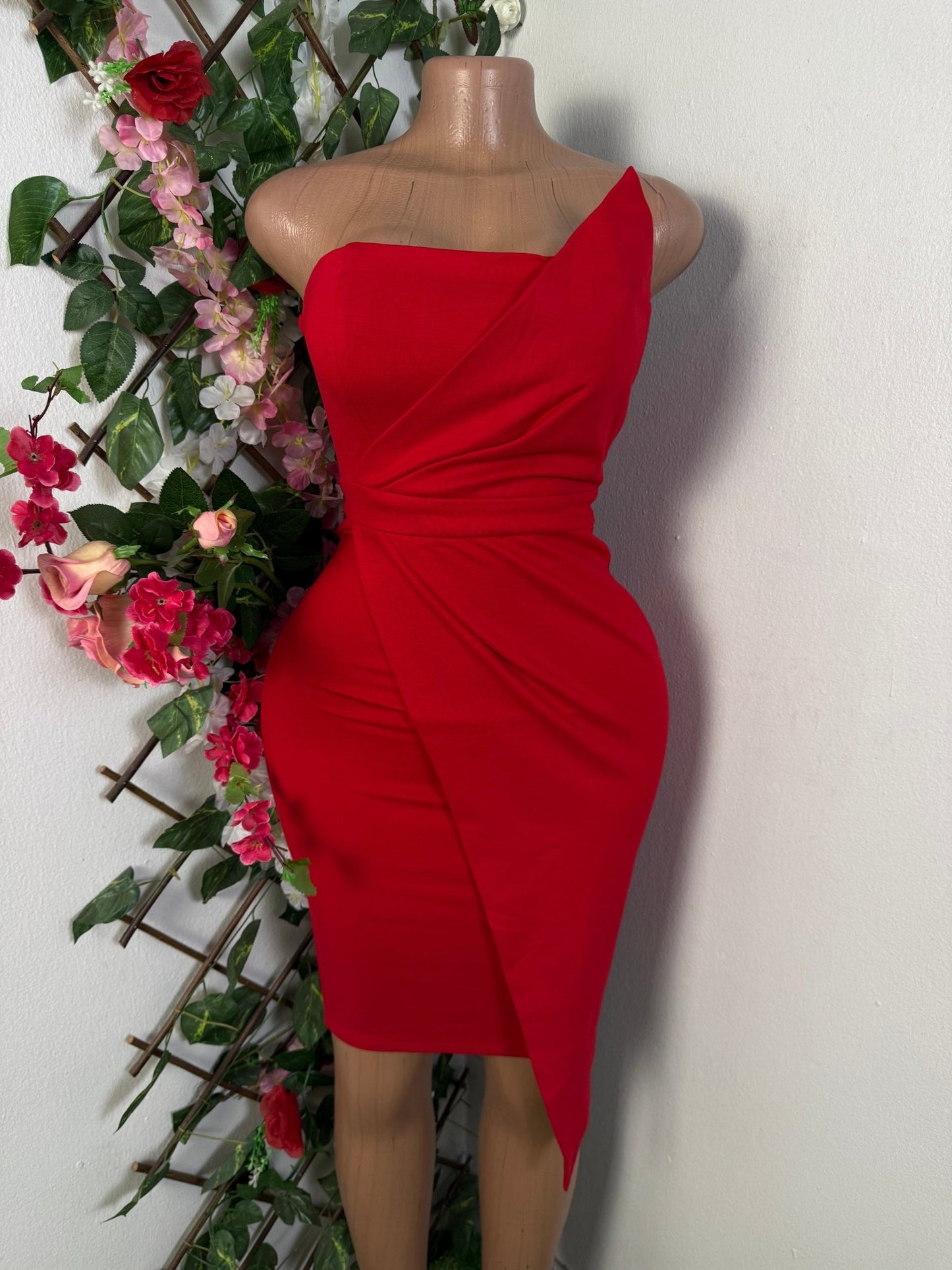 Robe bustier à pente asymétrique  - Perluna Store - kinshasa