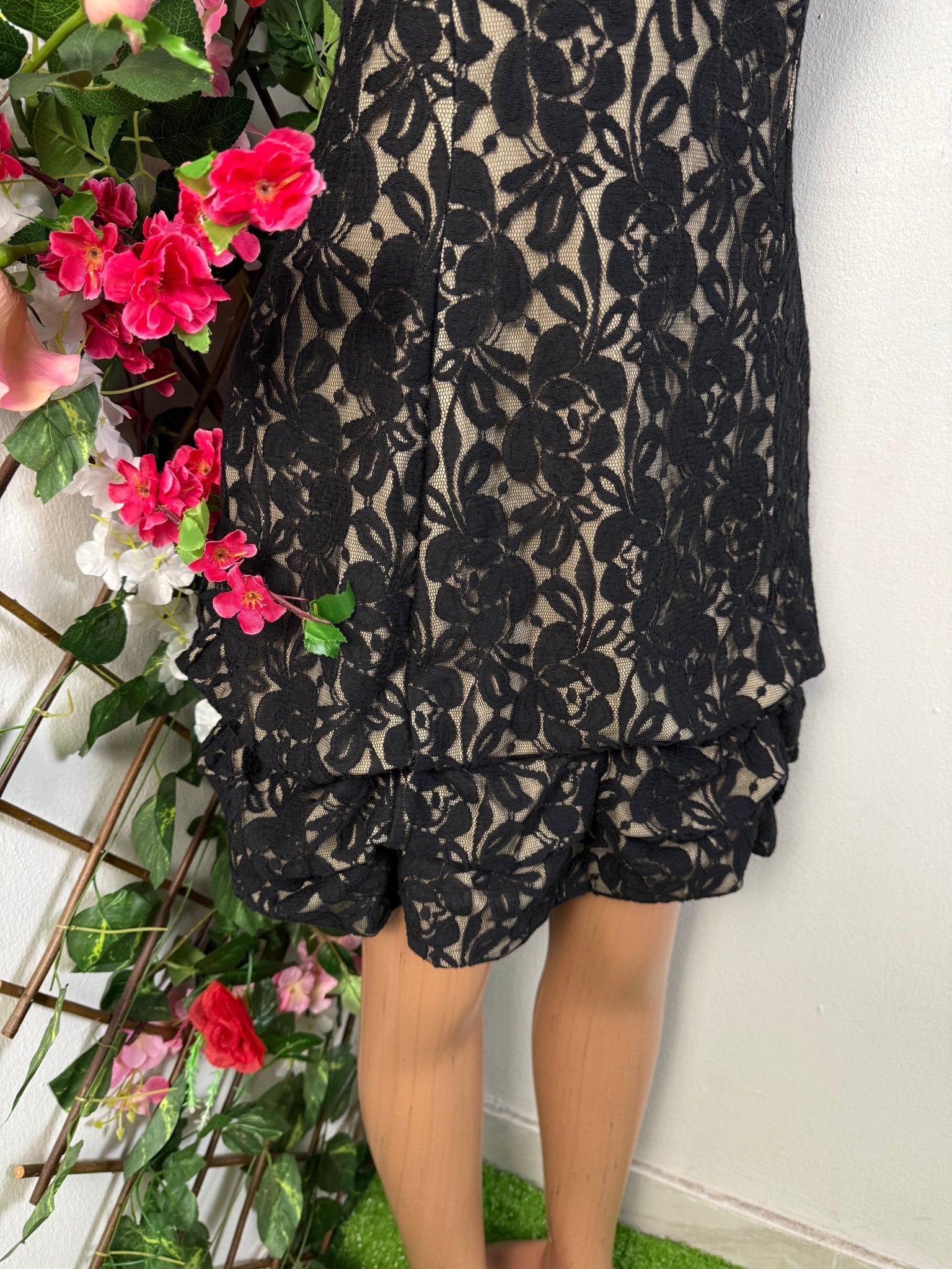 Robe bustier en dentelle - Perluna Store - kinshasa