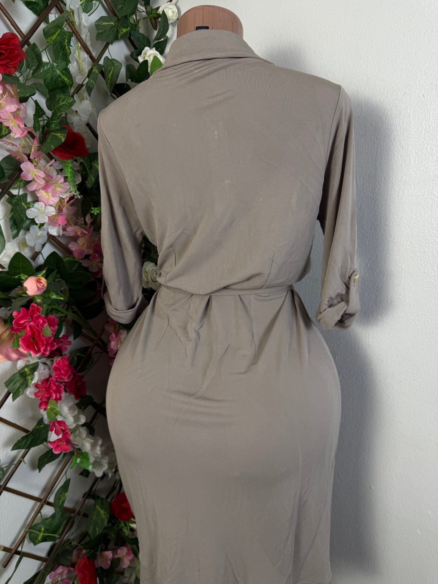 Robe casual à bouton colle chemise  - Perluna Store - kinshasa