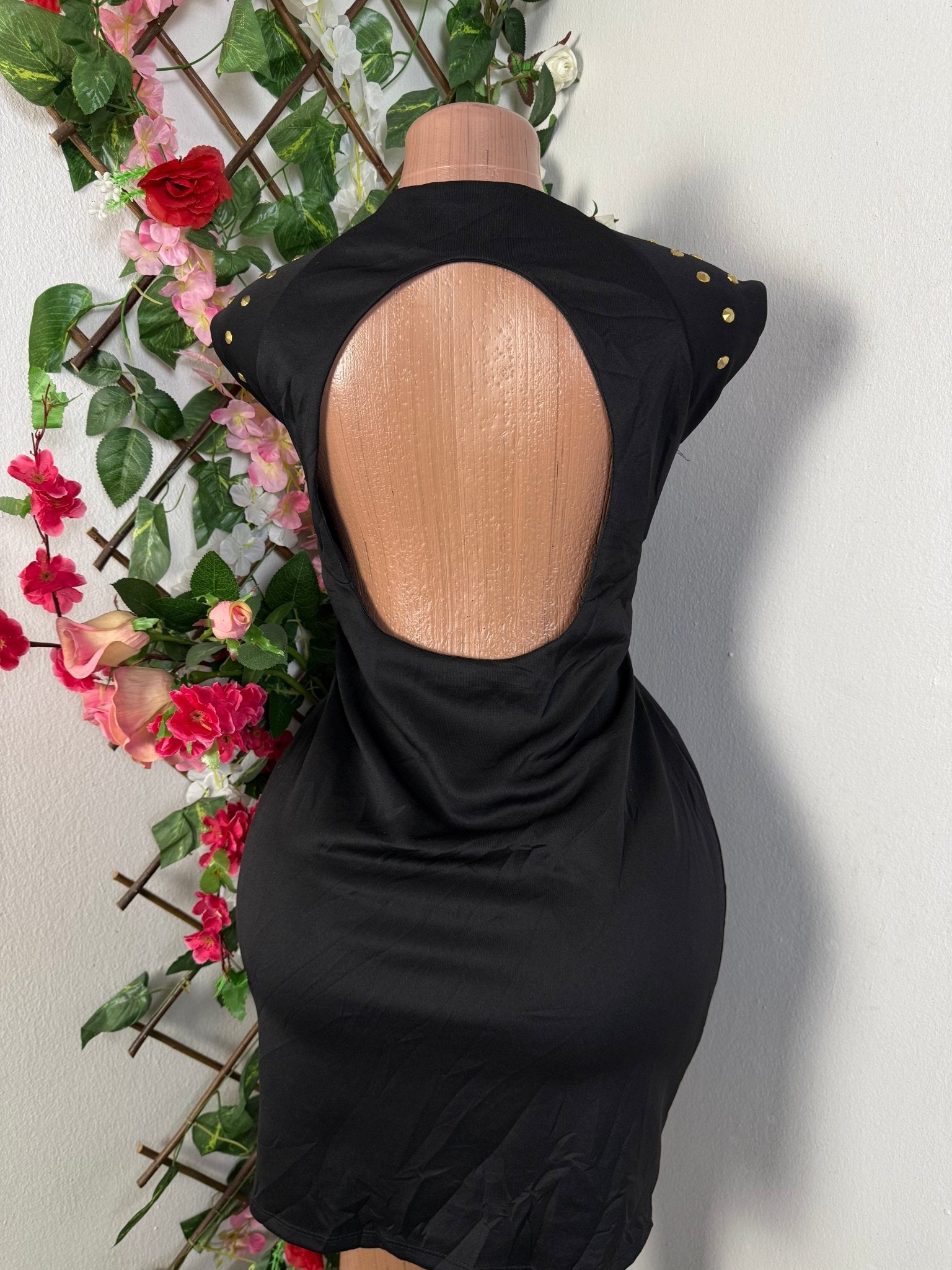 Robe cintré dos nue - Perluna Store - kinshasa