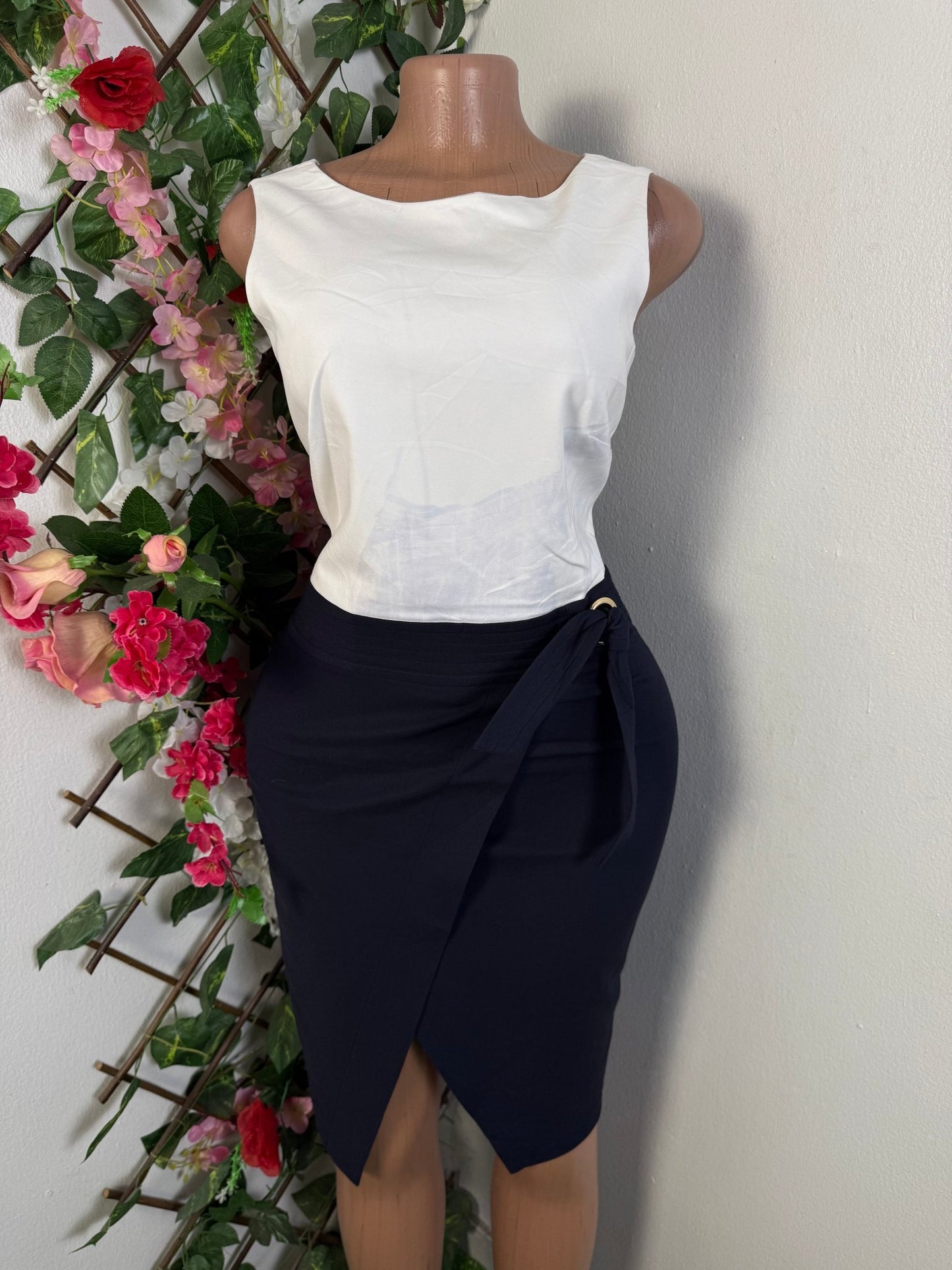 Robe cintré pente asymétrique  - Perluna Store - kinshasa