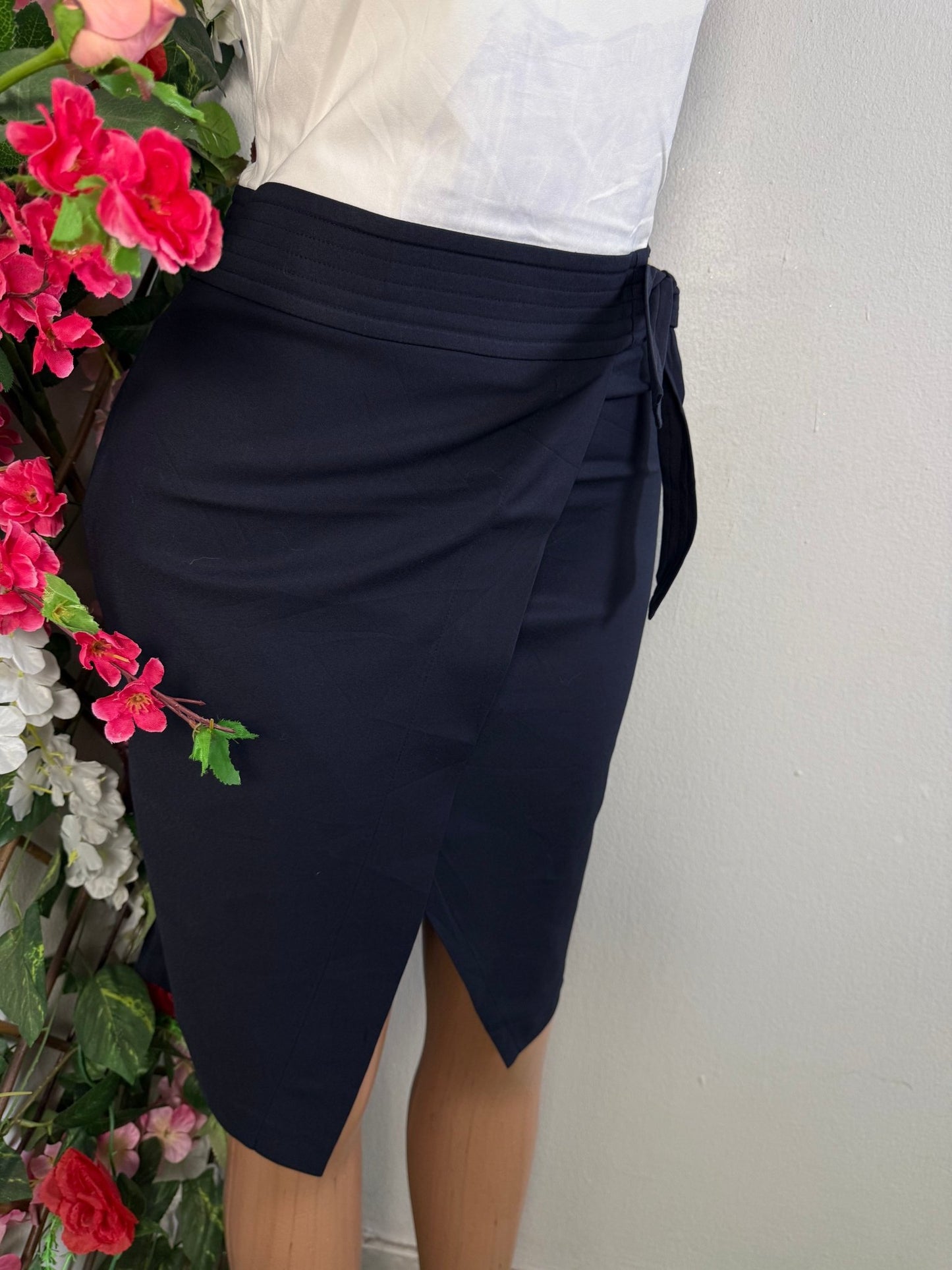 Robe cintré pente asymétrique  - Perluna Store - kinshasa