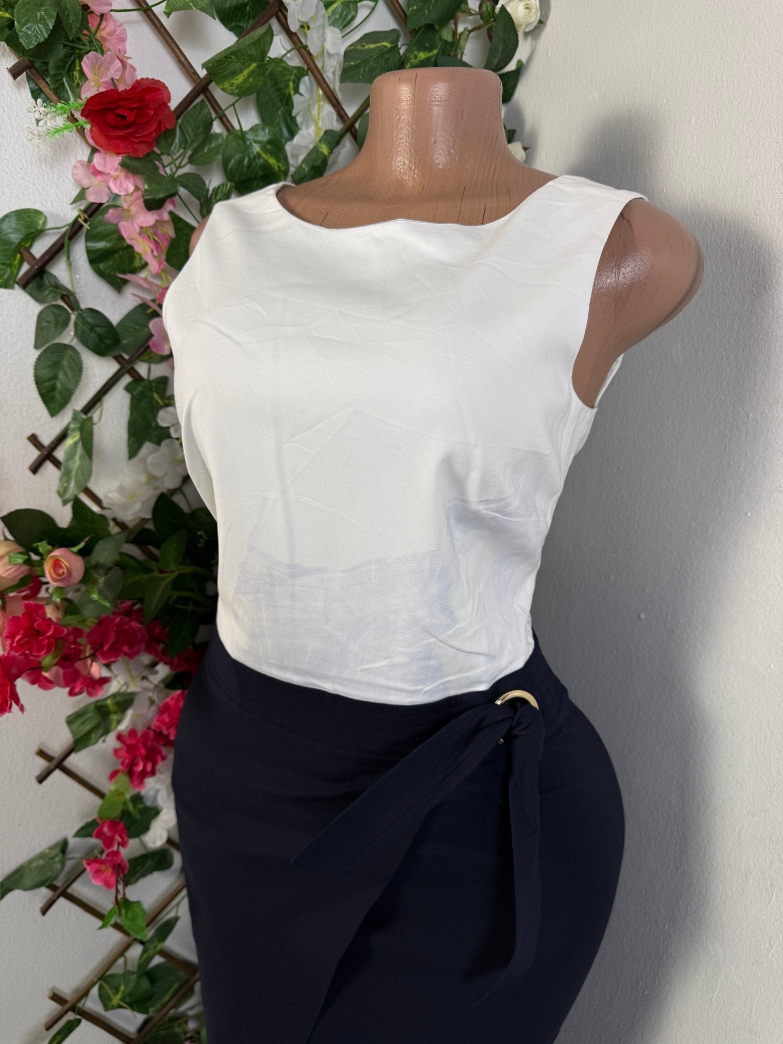 Robe cintré pente asymétrique  - Perluna Store - kinshasa