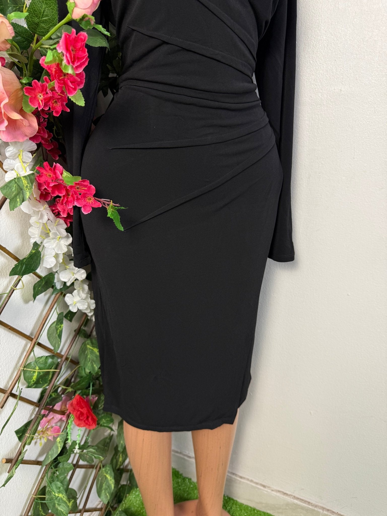 Robe colle manche en paillettes - Perluna Store - kinshasa