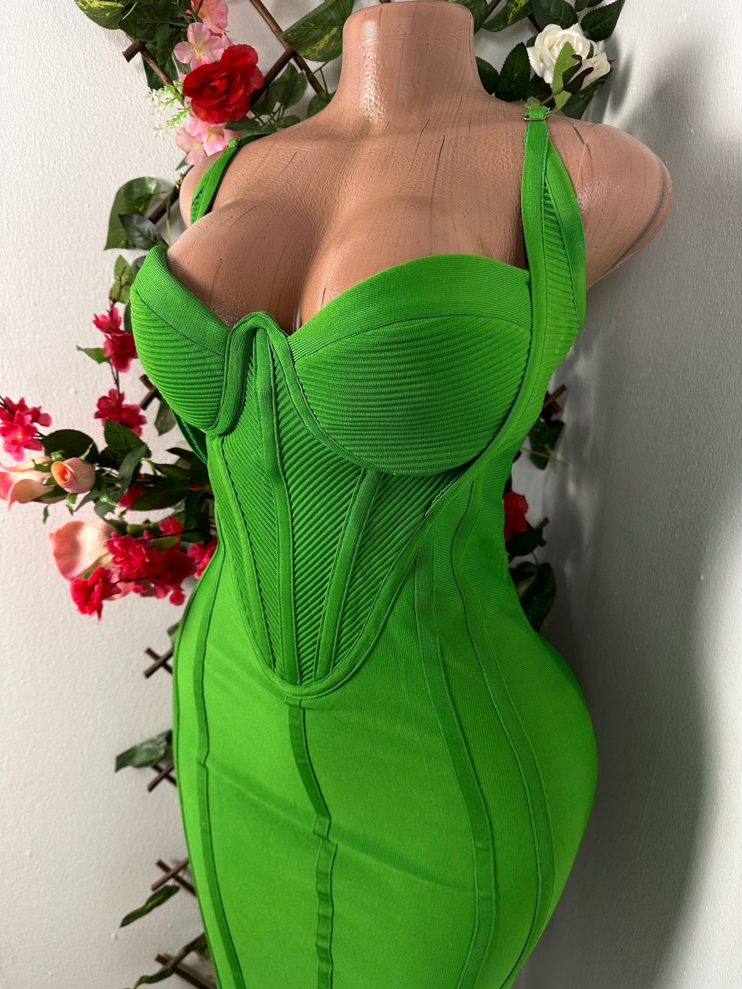 Robe corset bondage verte avec soutien - gorge cône - Perluna Store - kinshasa