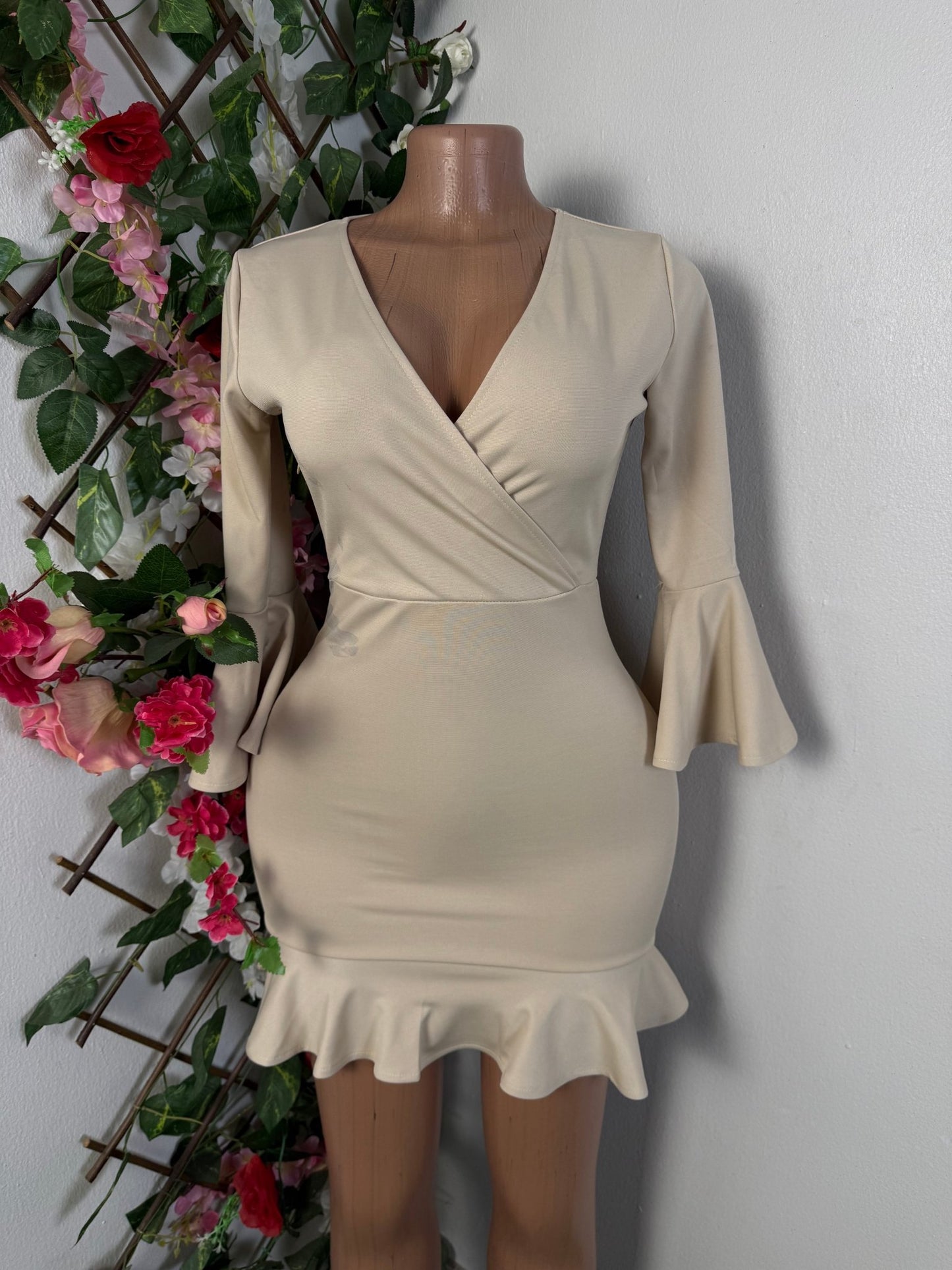 Robe courte à ourlet  - Perluna Store - kinshasa