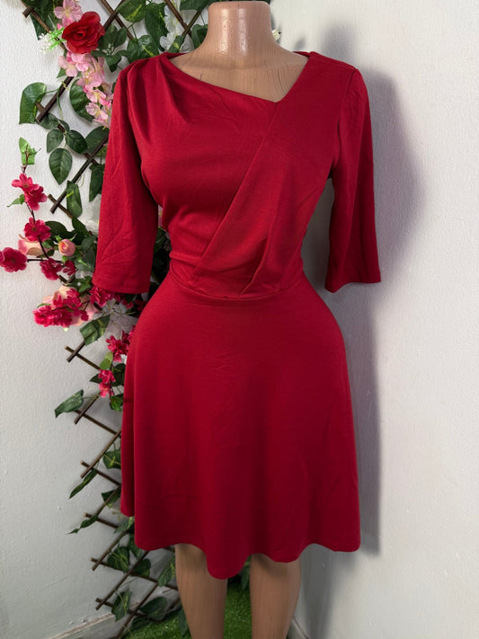 Robe courte évasée décolleté drapé - Perluna Store - kinshasa