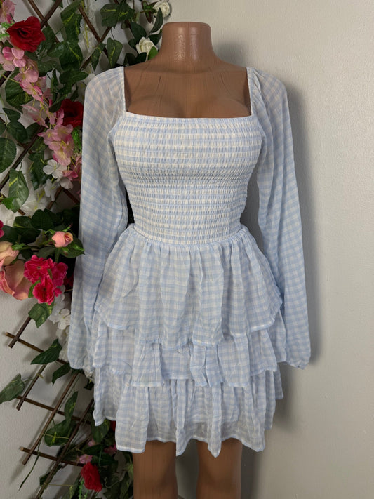 Robe courte volant à manche voiler  - Perluna Store - kinshasa