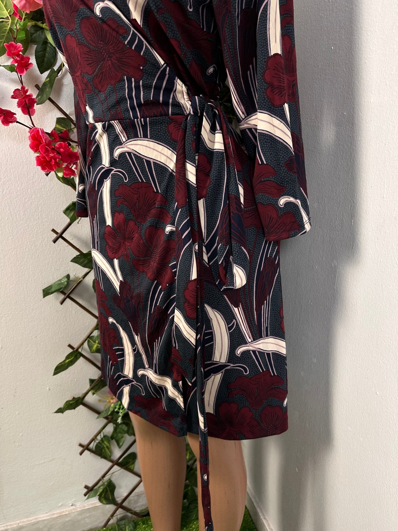 Robe croisé courte à motif géométrique - Perluna Store - kinshasa
