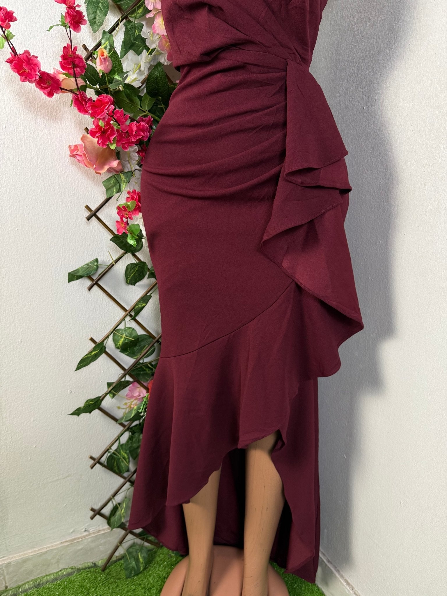 robe de fête a fente asymétrique - Perluna Store - kinshasa