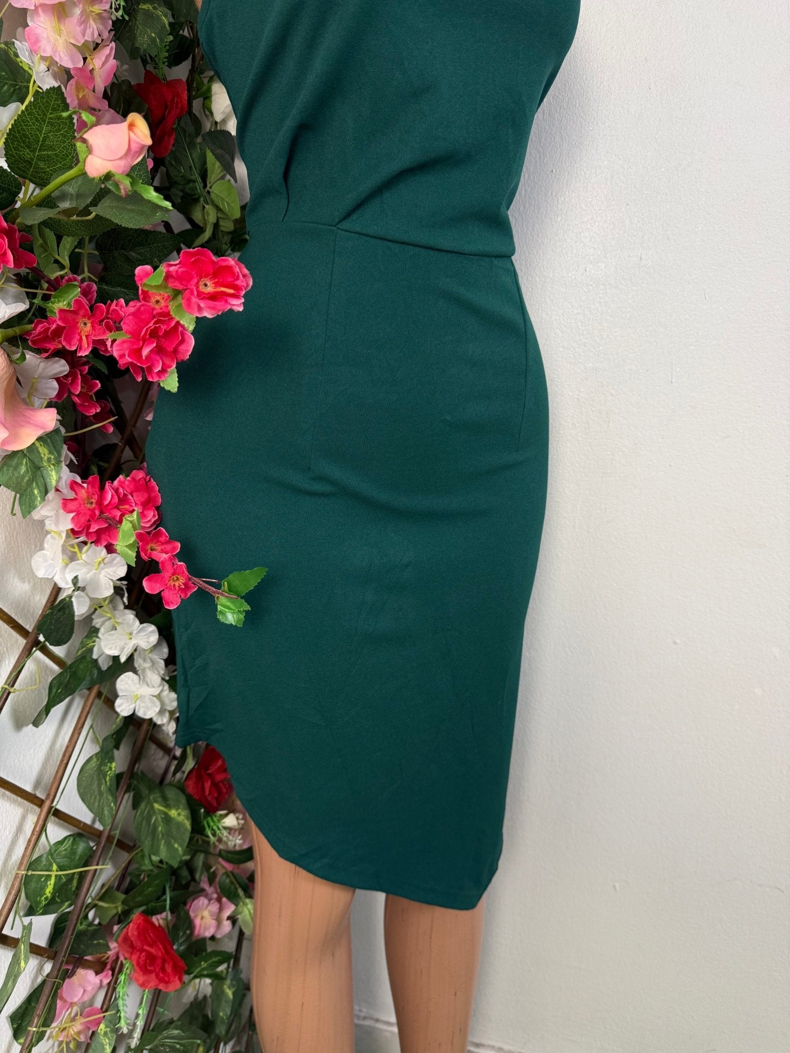 Robe de fête a pente asymétrique - Perluna Store - kinshasa