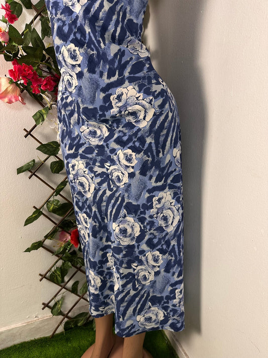 Robe décontracté longue à fine bretelle et décolleté drapé - Perluna Store - kinshasa