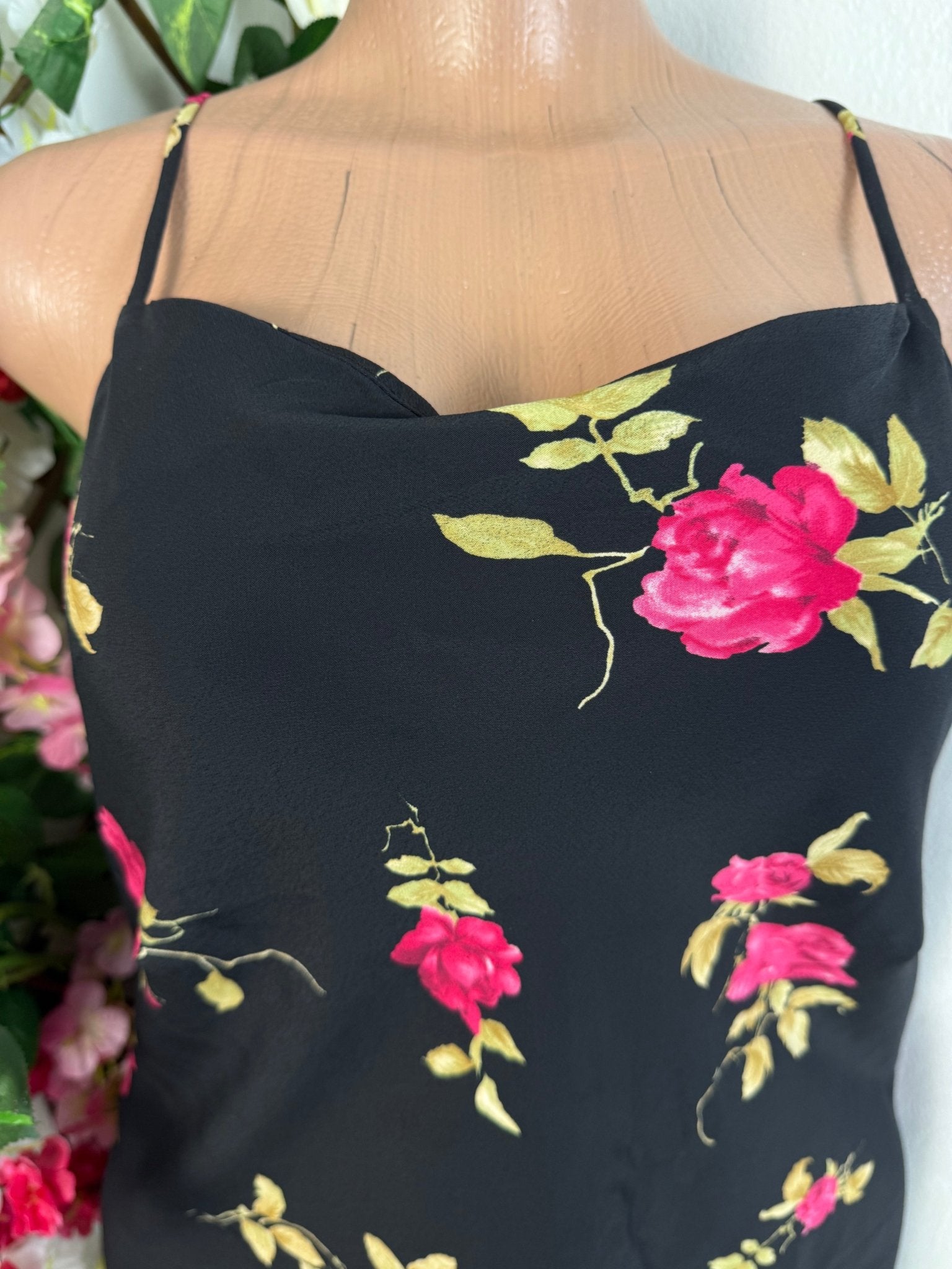 Robe décontractée à fine bretelle - Perluna Store - kinshasa