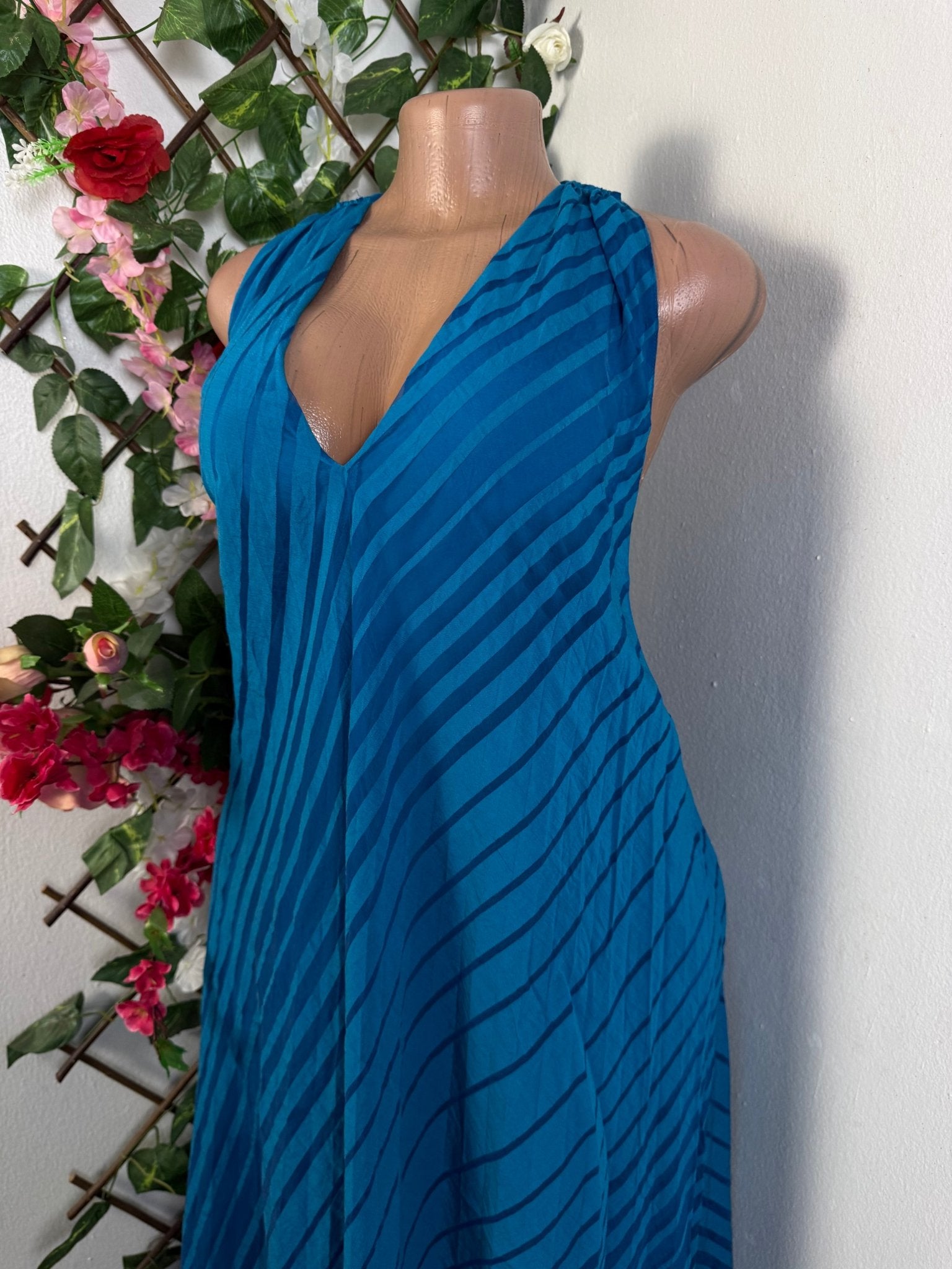 Robe décontractée longue sans manche - Perluna Store - kinshasa