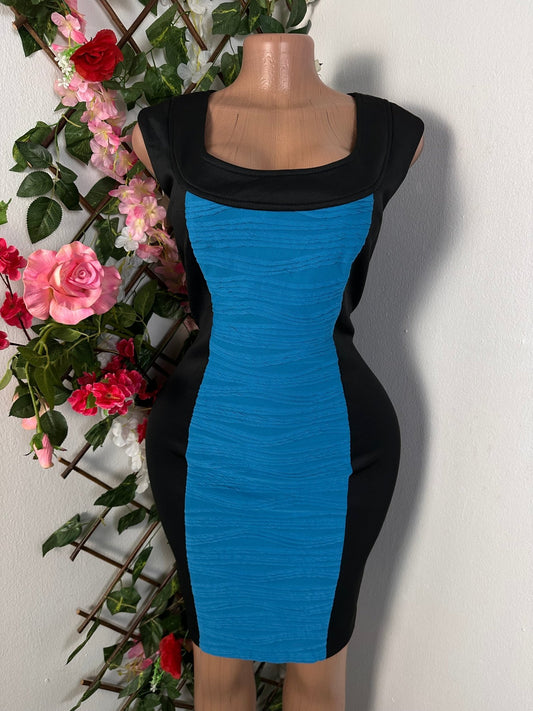 Robe deux couleur mi longue sans manches à colle rond - Perluna Store - kinshasa