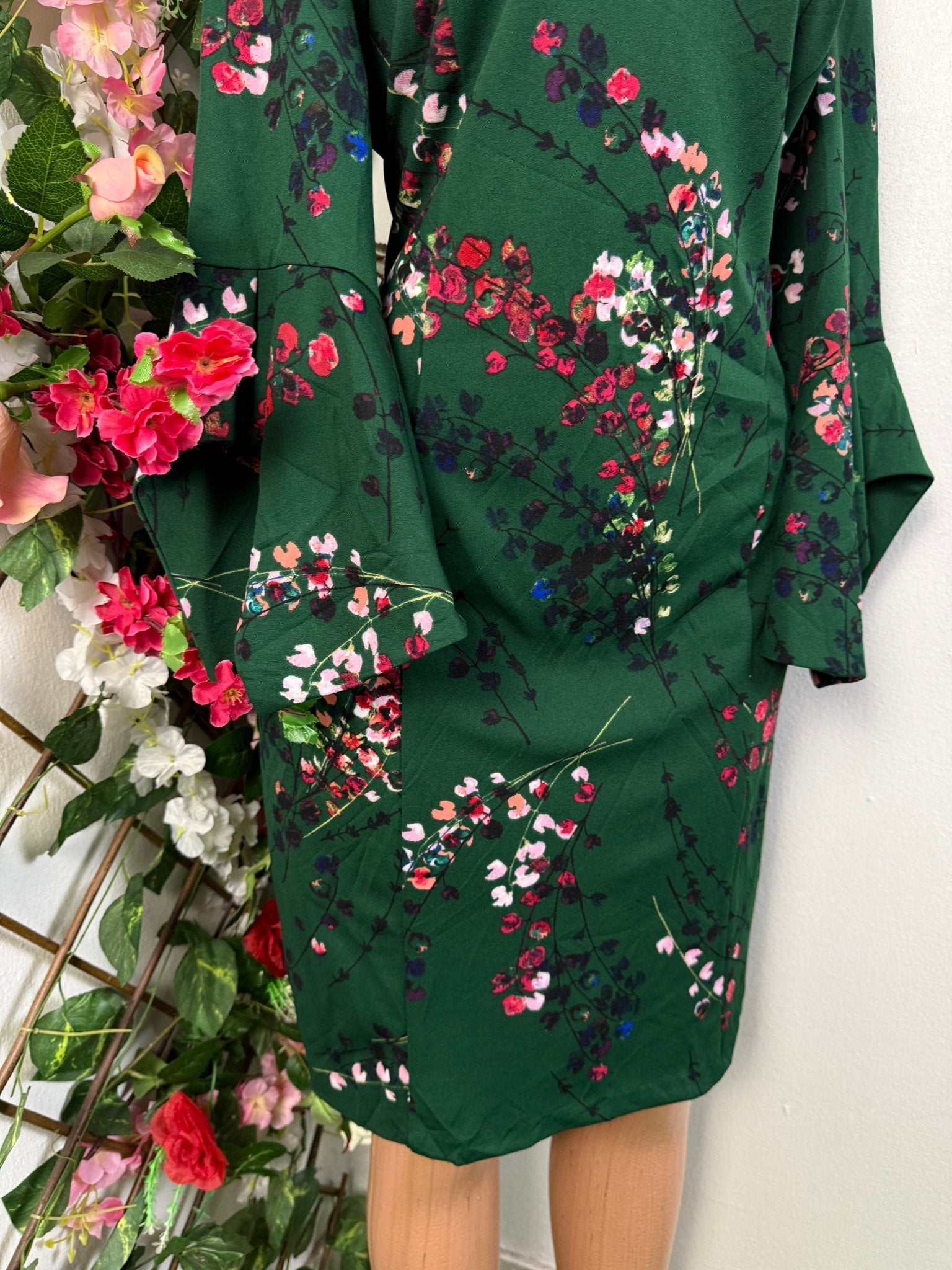 Robe droite long manche évasée - Perluna Store - kinshasa