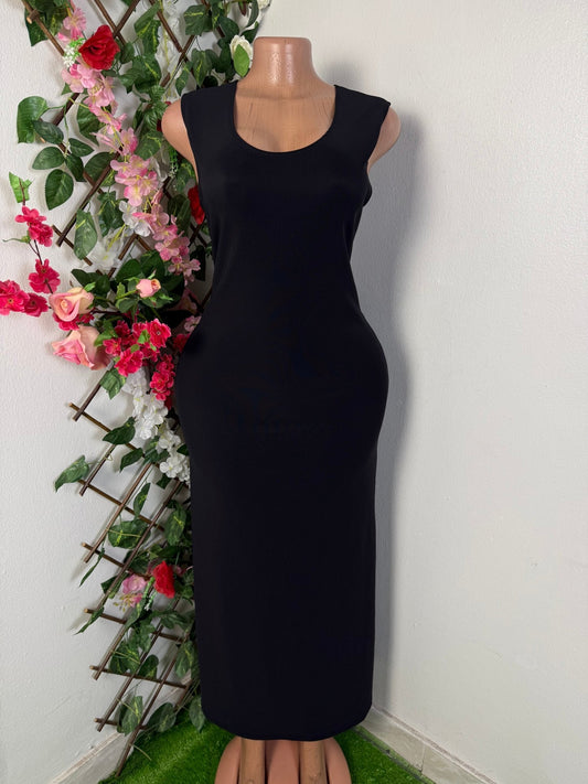 Robe droite longue sans manche - Perluna Store - kinshasa